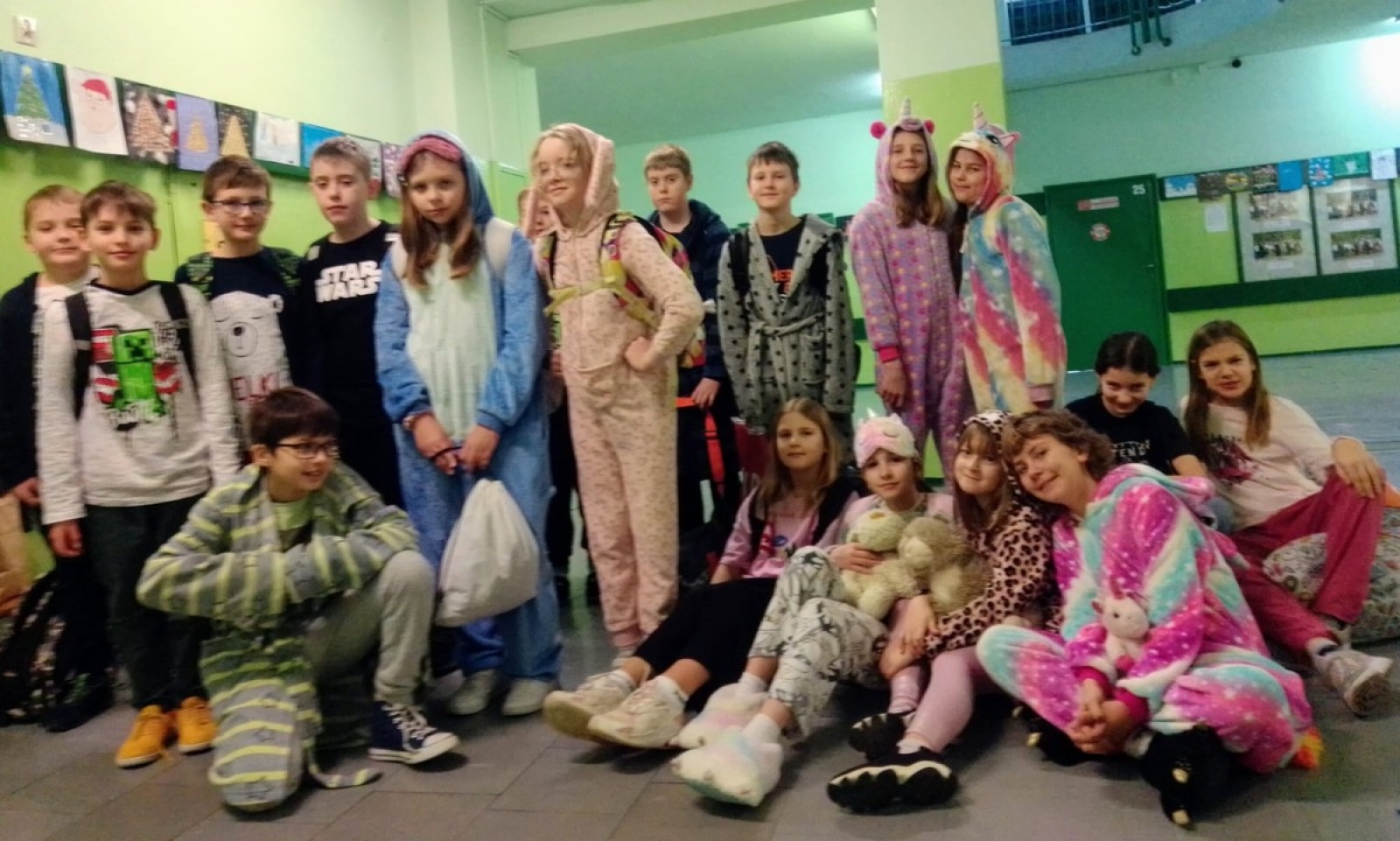 Zdjęcie w galerii na portalu naszwodzislaw.com: Dzień piżamy w SP 28 wiadomości z regionu