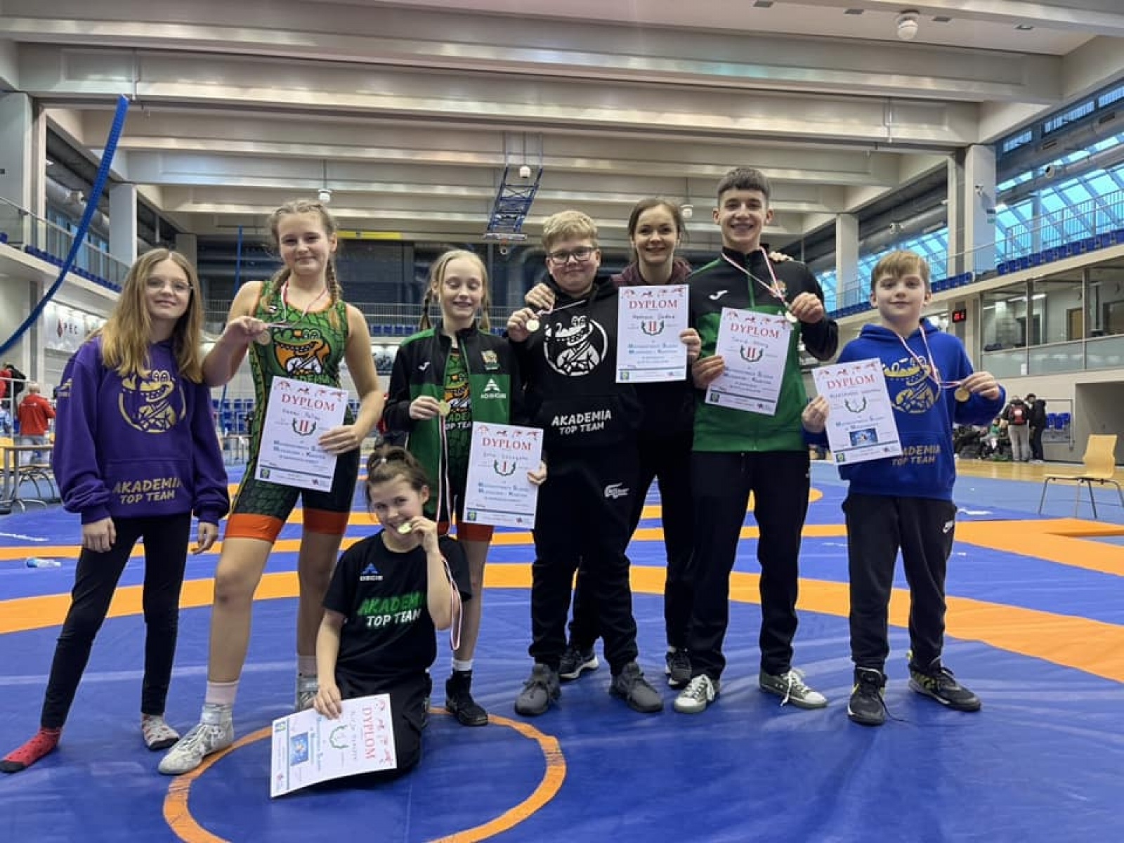 Zdjęcie w galerii na portalu naszwodzislaw.com: Zapaśnicze sukcesy Akademii Top Team wiadomości z regionu