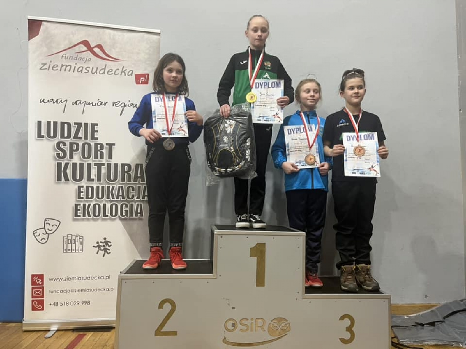 Zdjęcie w galerii na portalu naszwodzislaw.com: Zapaśnicze sukcesy Akademii Top Team wiadomości z regionu