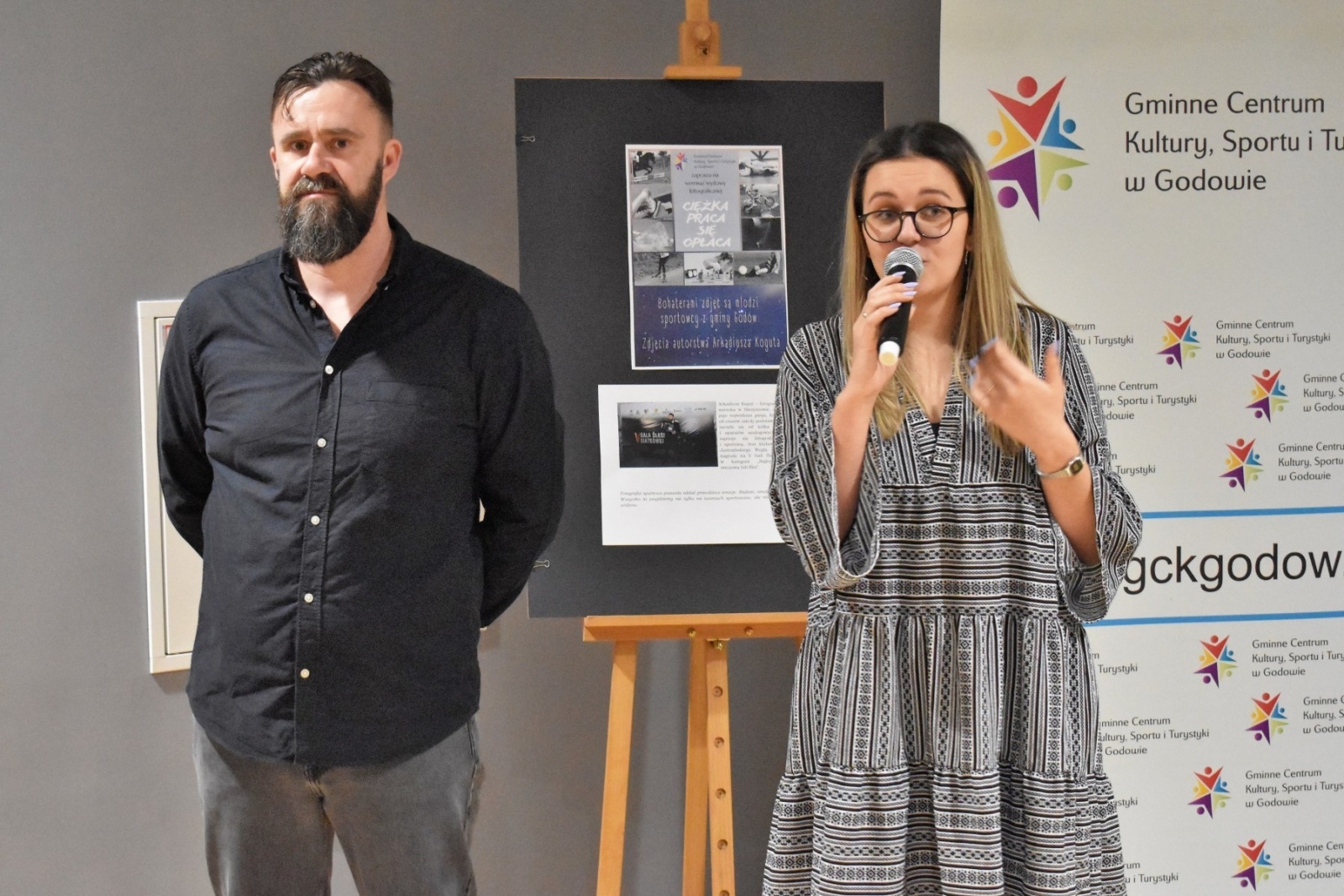 Zdjęcie w galerii na portalu naszwodzislaw.com: Ciężka praca się opłaca. Wernisaż wystawy o młodych sportowcach za nami wiadomości z regionu