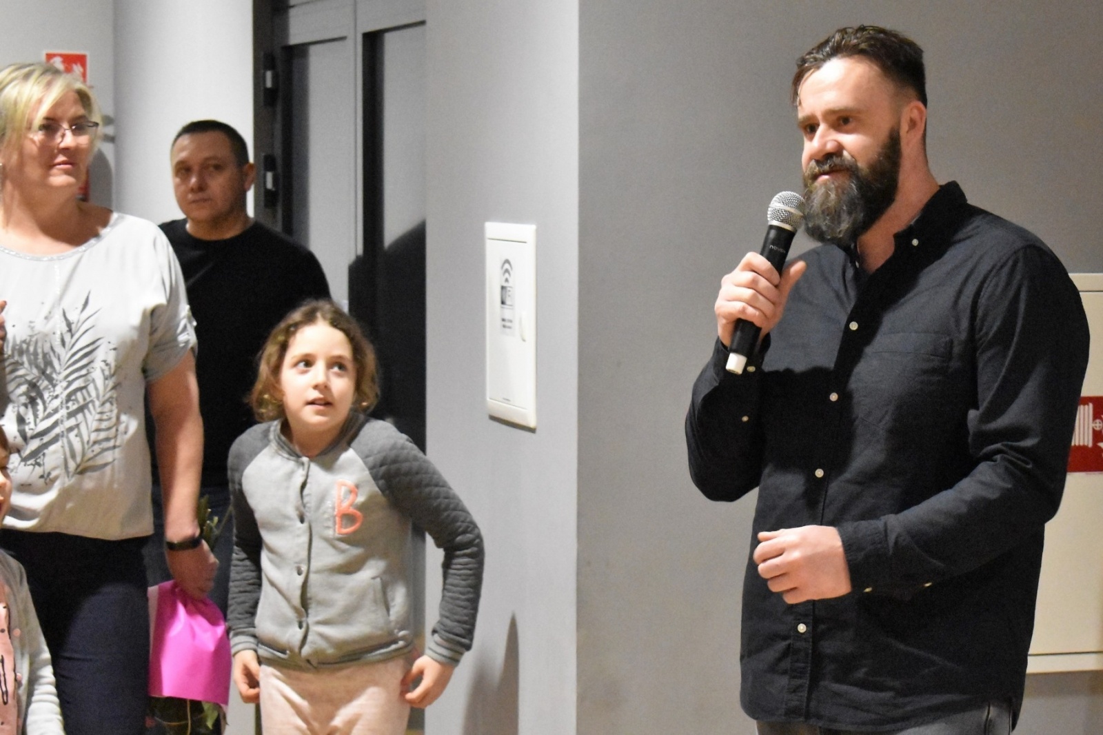 Zdjęcie w galerii na portalu naszwodzislaw.com: Ciężka praca się opłaca. Wernisaż wystawy o młodych sportowcach za nami wiadomości z regionu