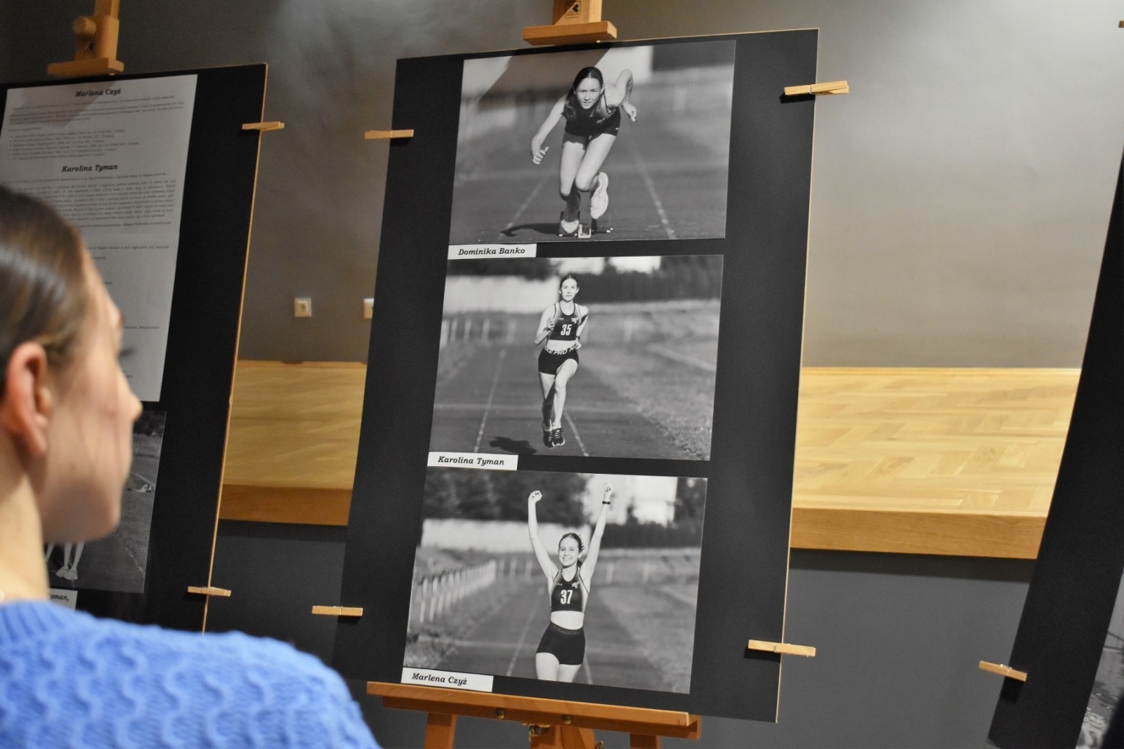 Zdjęcie w galerii na portalu naszwodzislaw.com: Ciężka praca się opłaca. Wernisaż wystawy o młodych sportowcach za nami wiadomości z regionu