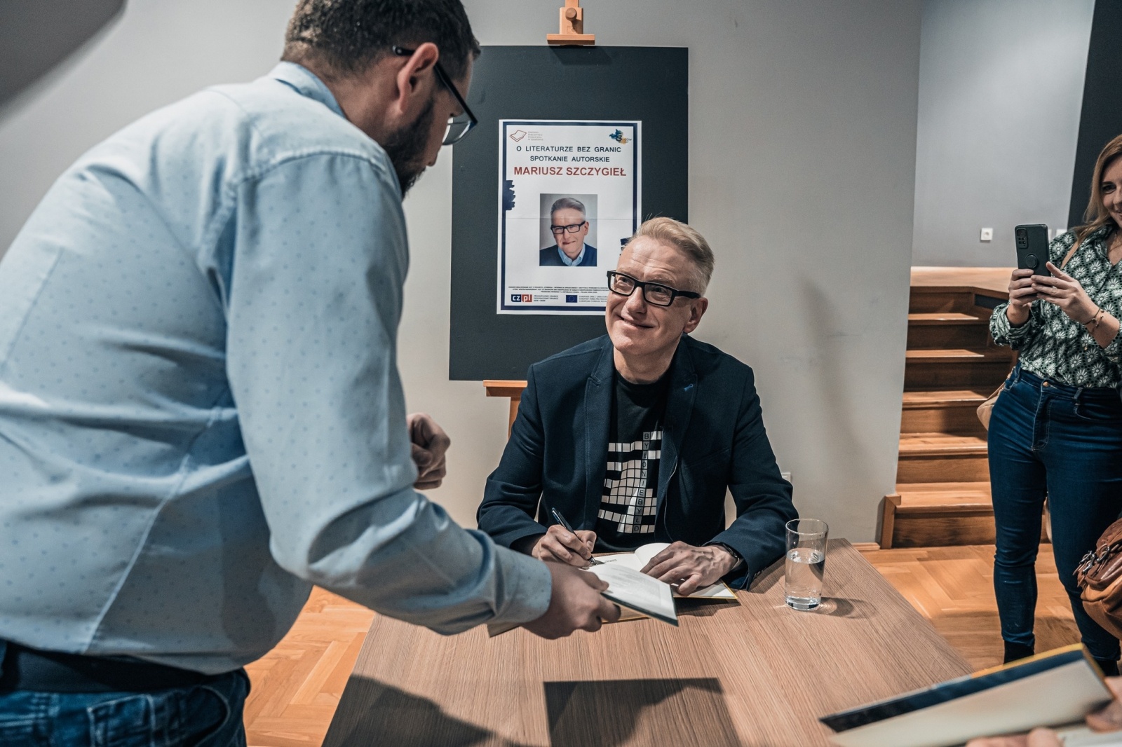 Zdjęcie w galerii na portalu naszwodzislaw.com: Mariusz Szczygieł w Godowie opowiadał o Czechach wiadomości z regionu