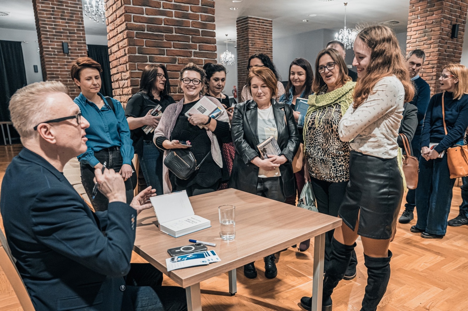 Zdjęcie w galerii na portalu naszwodzislaw.com: Mariusz Szczygieł w Godowie opowiadał o Czechach wiadomości z regionu