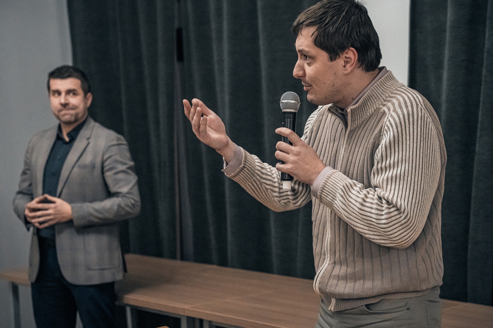 Zdjęcie w galerii na portalu naszwodzislaw.com: Mariusz Szczygieł w Godowie opowiadał o Czechach wiadomości z regionu