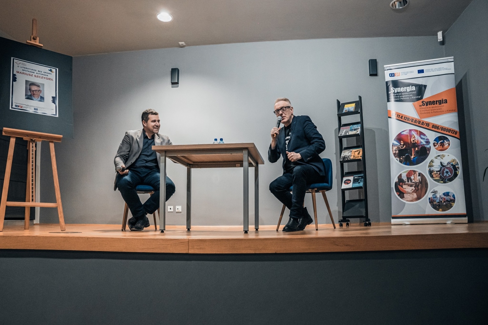 Zdjęcie w galerii na portalu naszwodzislaw.com: Mariusz Szczygieł w Godowie opowiadał o Czechach wiadomości z regionu