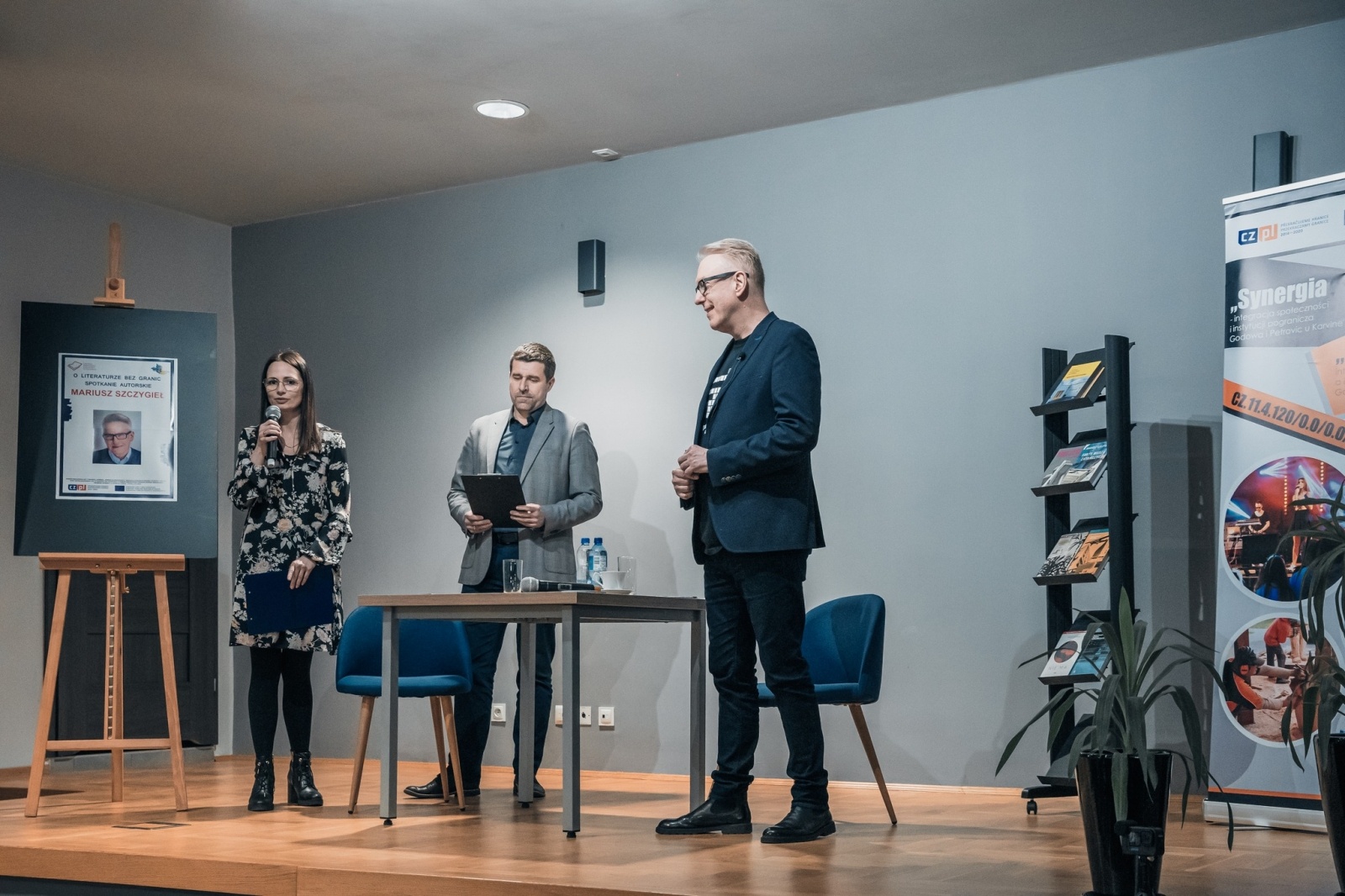 Zdjęcie w galerii na portalu naszwodzislaw.com: Mariusz Szczygieł w Godowie opowiadał o Czechach wiadomości z regionu