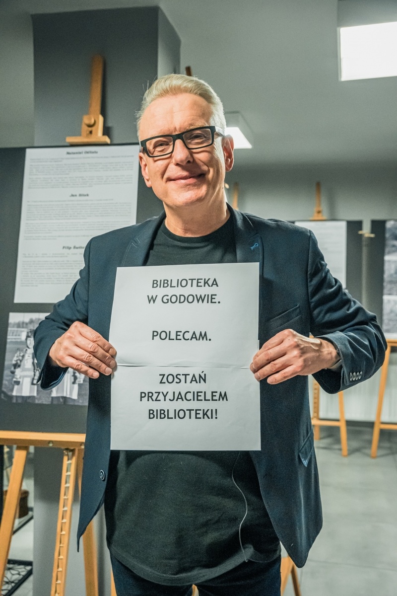 Zdjęcie w galerii na portalu naszwodzislaw.com: Mariusz Szczygieł w Godowie opowiadał o Czechach wiadomości z regionu