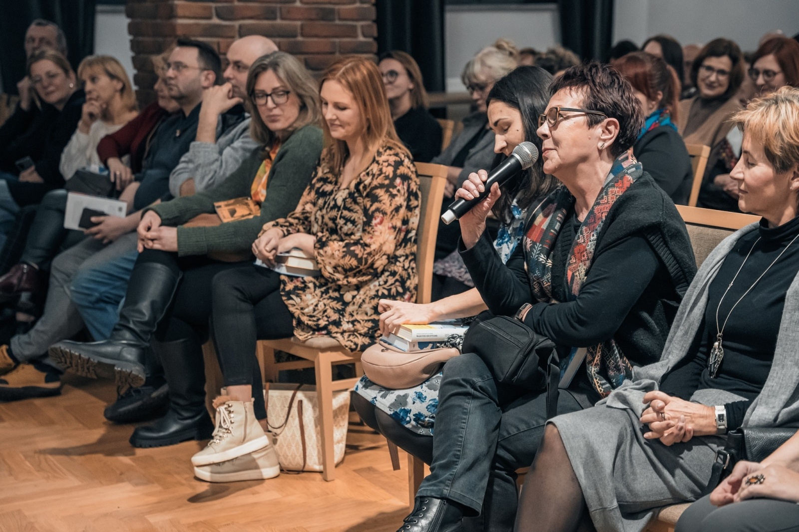 Zdjęcie w galerii na portalu naszwodzislaw.com: Mariusz Szczygieł w Godowie opowiadał o Czechach wiadomości z regionu