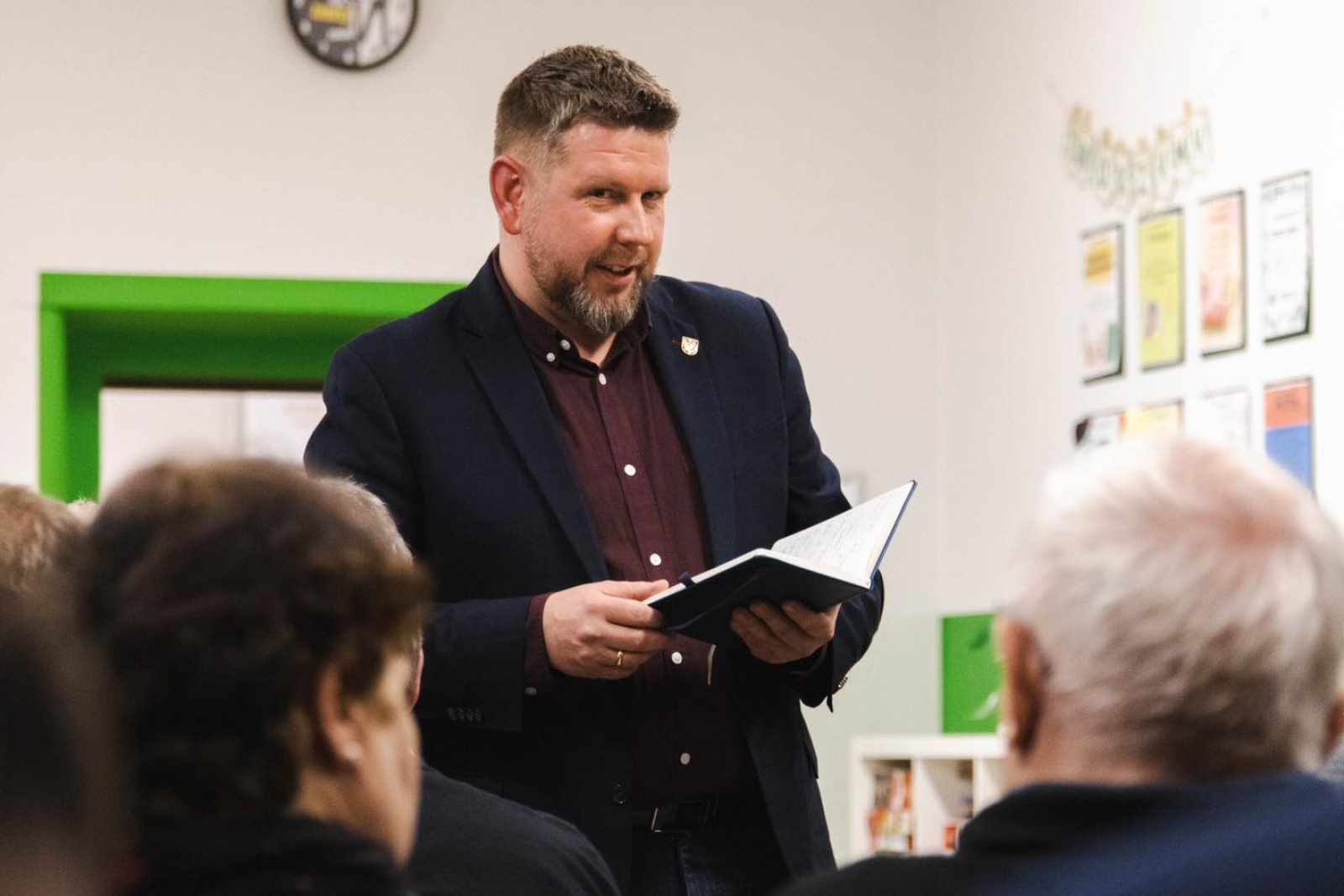 Zdjęcie w galerii na portalu naszwodzislaw.com: Mieczysław Kieca rozpoczął tournée po Wodzisławiu Śląskim wiadomości z regionu