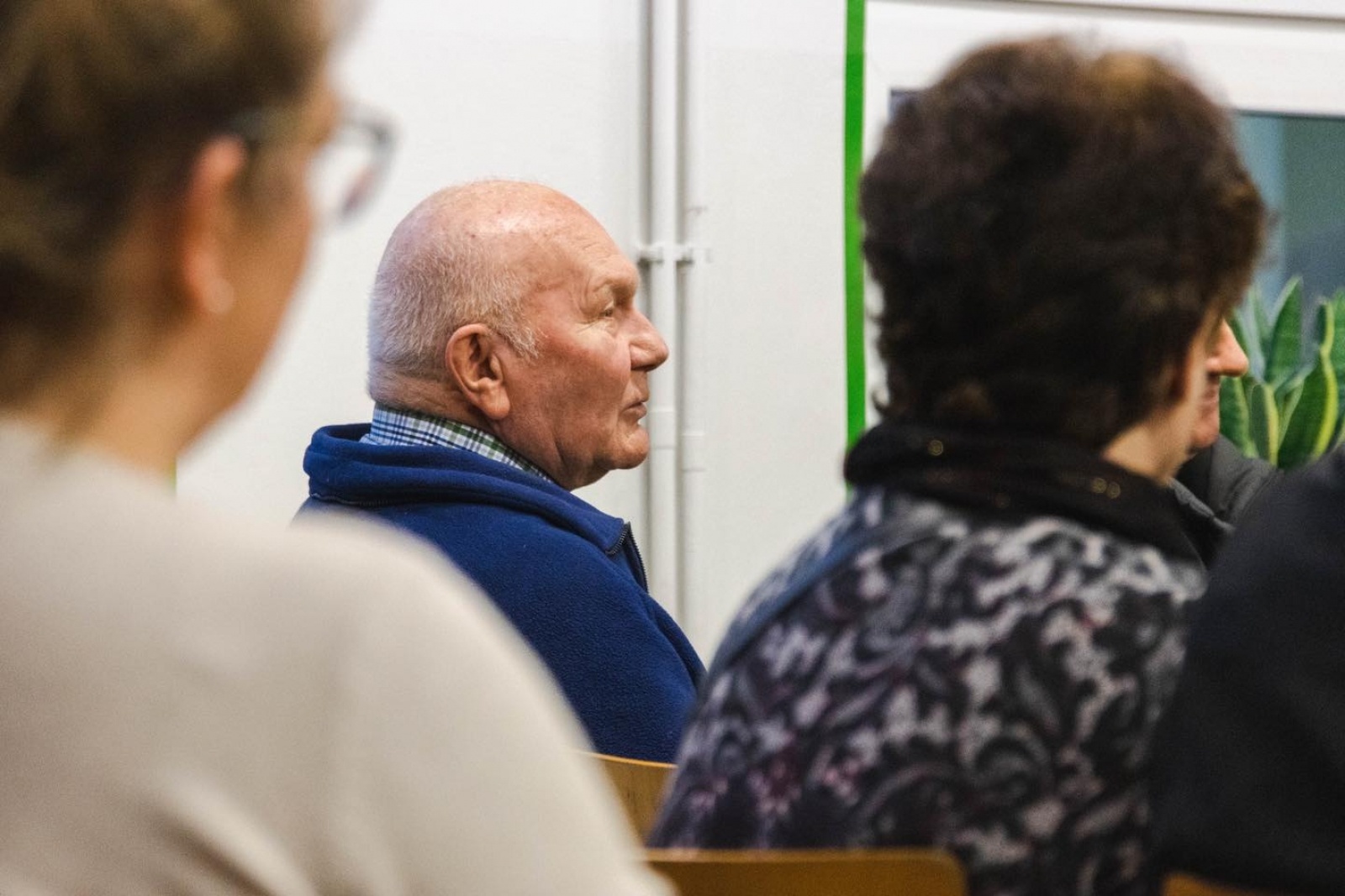 Zdjęcie w galerii na portalu naszwodzislaw.com: Mieczysław Kieca rozpoczął tournée po Wodzisławiu Śląskim wiadomości z regionu