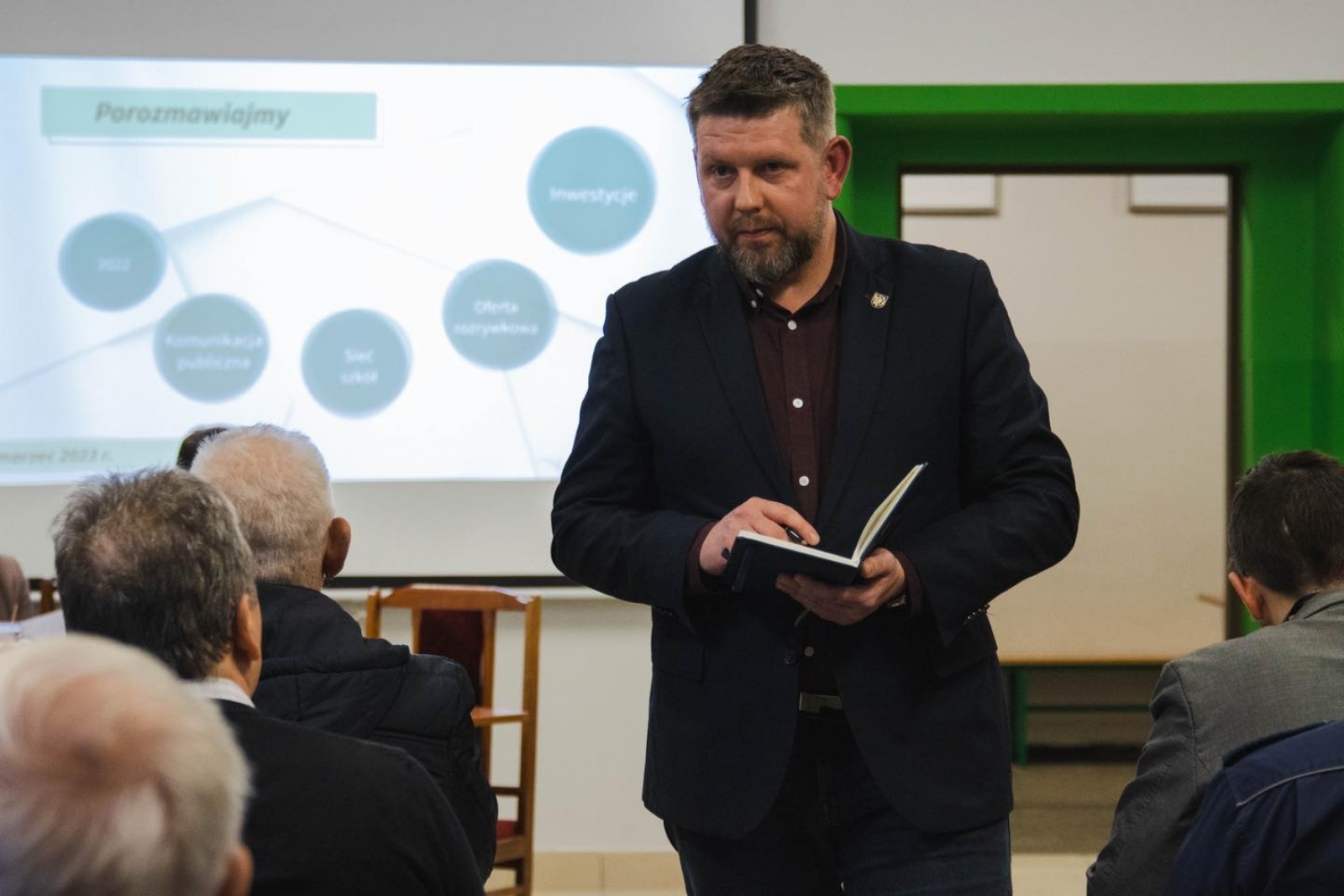 Zdjęcie w galerii na portalu naszwodzislaw.com: Mieczysław Kieca rozpoczął tournée po Wodzisławiu Śląskim wiadomości z regionu