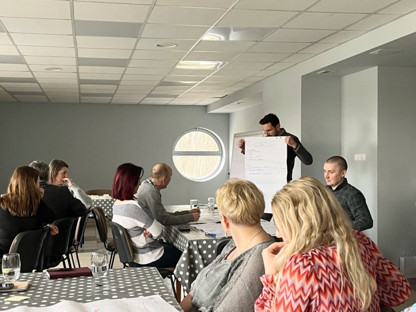 Zdjęcie w galerii na portalu naszwodzislaw.com: Dawka nowej wiedzy. Warsztaty z komunikacji z mieszkańcami w Rydułtowach wiadomości z regionu