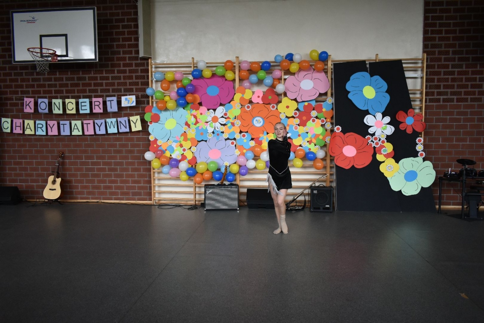 Zdjęcie w galerii na portalu naszwodzislaw.com: XIII Koncert Charytatywny w Ekonomiku. Zagrali dla Mikołaja [FOTO] wiadomości z regionu