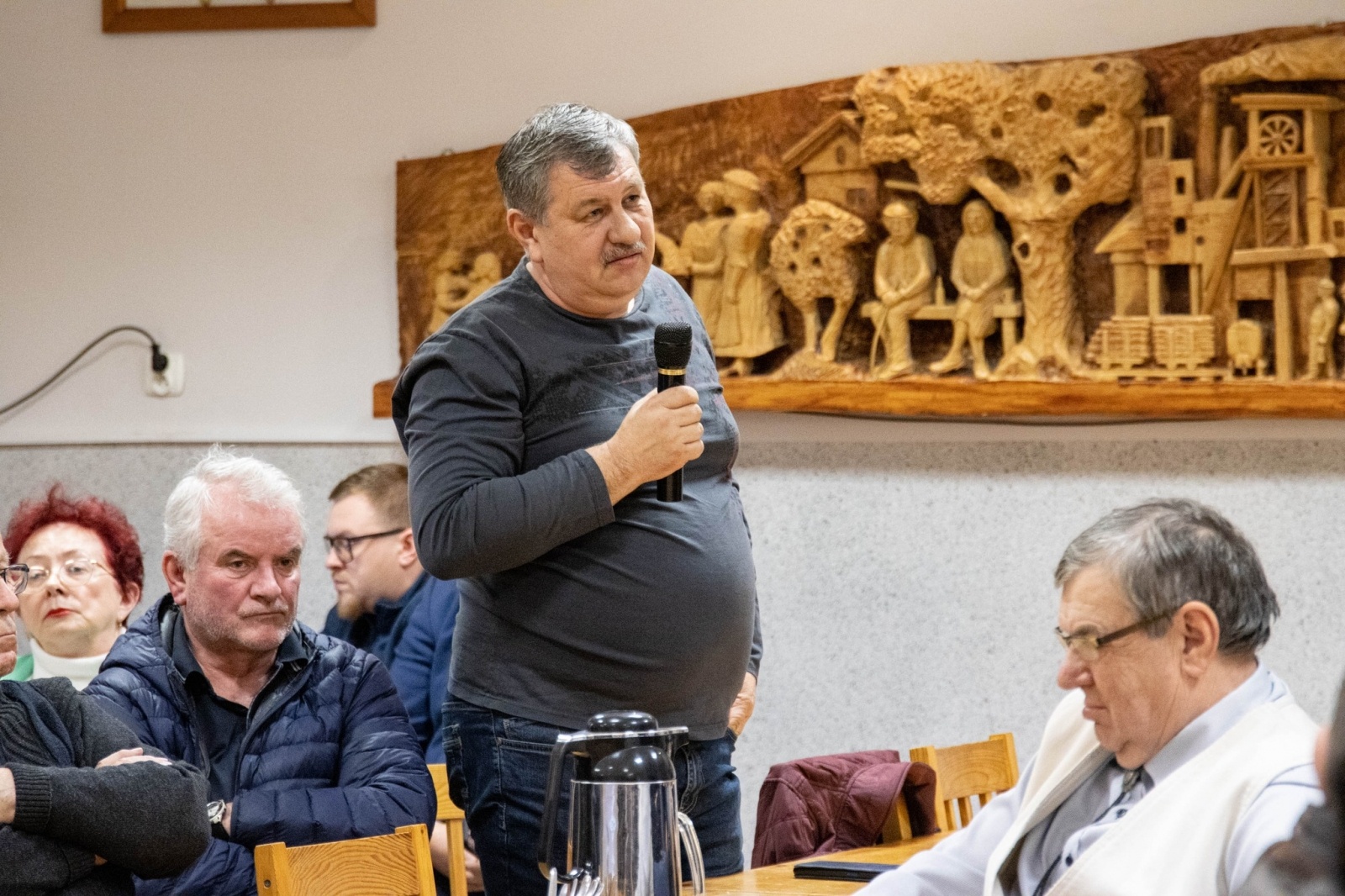 Zdjęcie w galerii na portalu naszwodzislaw.com: Włodarz miasta spotkał się z mieszkańcami dzielnicy Kokoszyce wiadomości z regionu