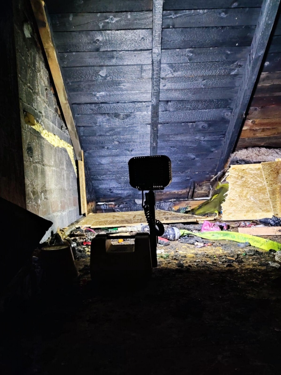 Zdjęcie w galerii na portalu naszwodzislaw.com: Ogrom strat w pożarze poddasza w Radlinie wiadomości z regionu