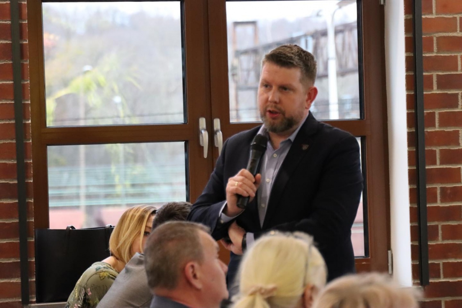 Zdjęcie w galerii na portalu naszwodzislaw.com: Mieczysław Kieca spotkał się z mieszkańcami Nowego Miasta wiadomości z regionu