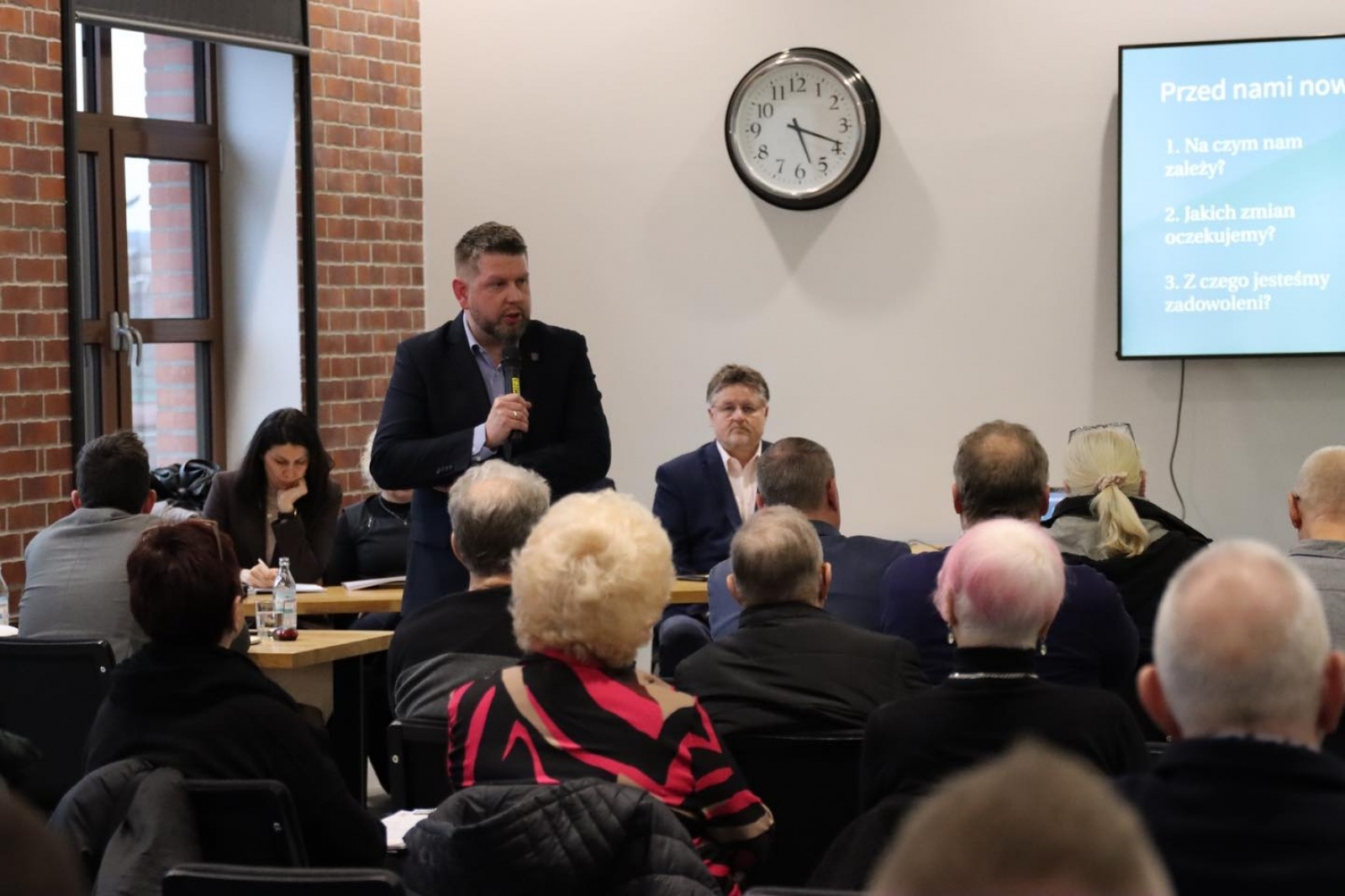 Zdjęcie w galerii na portalu naszwodzislaw.com: Mieczysław Kieca spotkał się z mieszkańcami Nowego Miasta wiadomości z regionu