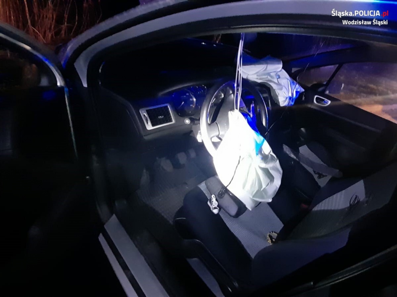 Zdjęcie w galerii na portalu naszwodzislaw.com: Nietrzeźwa kobieta z dzieckiem spowodowała kolizję drogową wiadomości z regionu