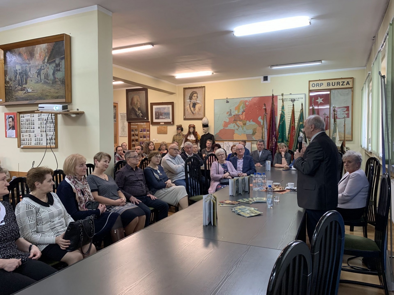 Zdjęcie w galerii na portalu naszwodzislaw.com: Zamczysko na Kotówce. Za nami spotkania w Pszowie i Lubomi wiadomości z regionu