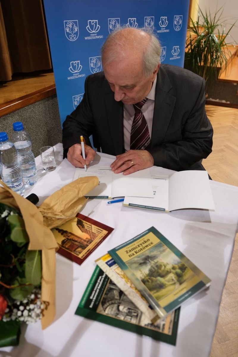 Zdjęcie w galerii na portalu naszwodzislaw.com: Zamczysko na Kotówce. Za nami spotkania w Pszowie i Lubomi wiadomości z regionu