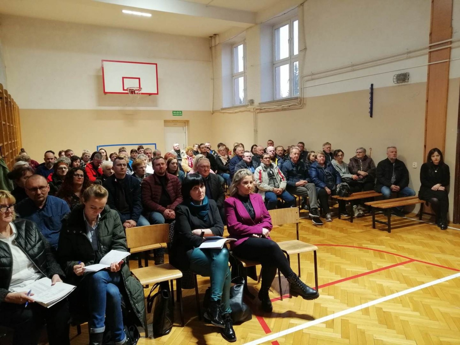 Zdjęcie w galerii na portalu naszwodzislaw.com: Sołtys jest do współpracy. Po Zebraniu Wiejskim w Gogołowej wiadomości z regionu