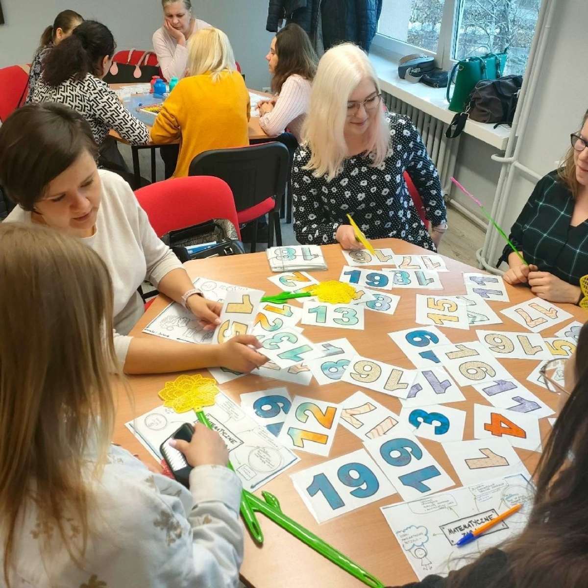 Zdjęcie w galerii na portalu naszwodzislaw.com: Nauczycielskie powitanie wiosny wiadomości z regionu