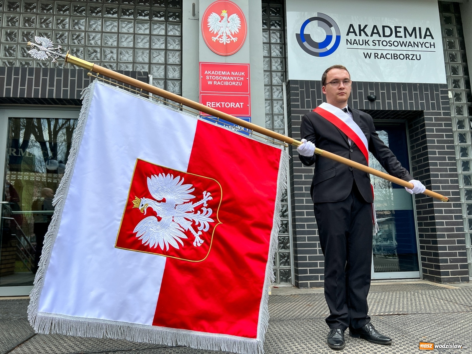 Zdjęcie w galerii na portalu naszwodzislaw.com: Nowy etap w życiu raciborskiej uczelni. Uroczyste obrady senatu ANS wiadomości z regionu