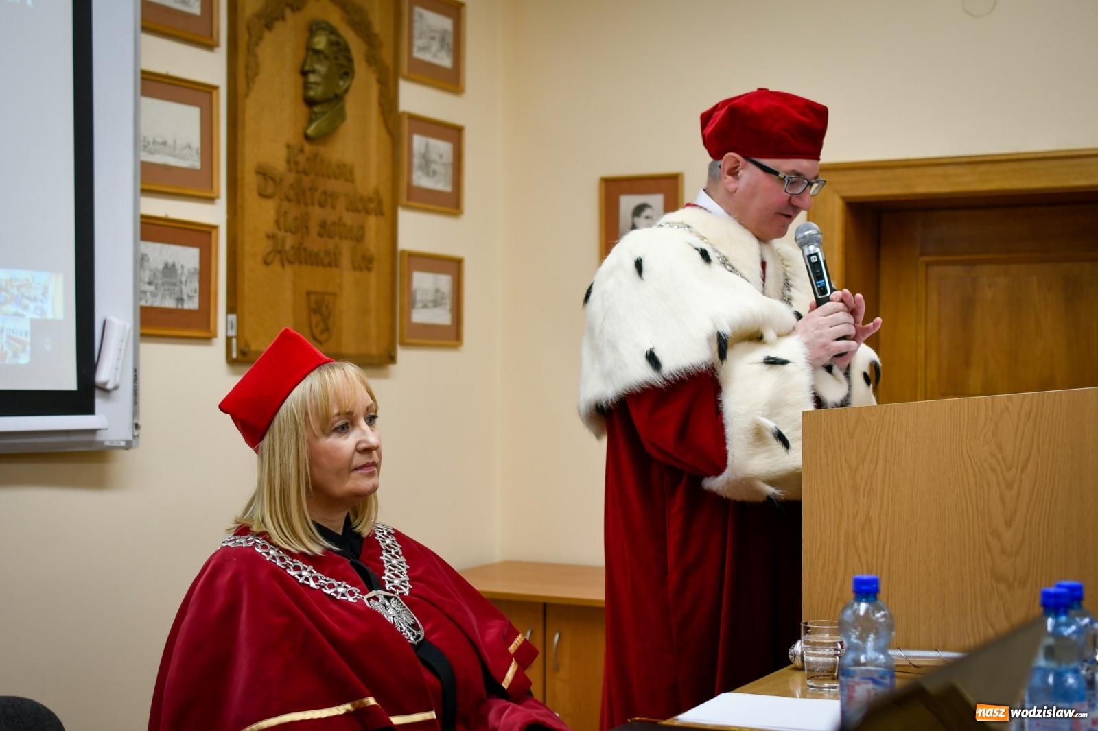 Zdjęcie w galerii na portalu naszwodzislaw.com: Nowy etap w życiu raciborskiej uczelni. Uroczyste obrady senatu ANS wiadomości z regionu