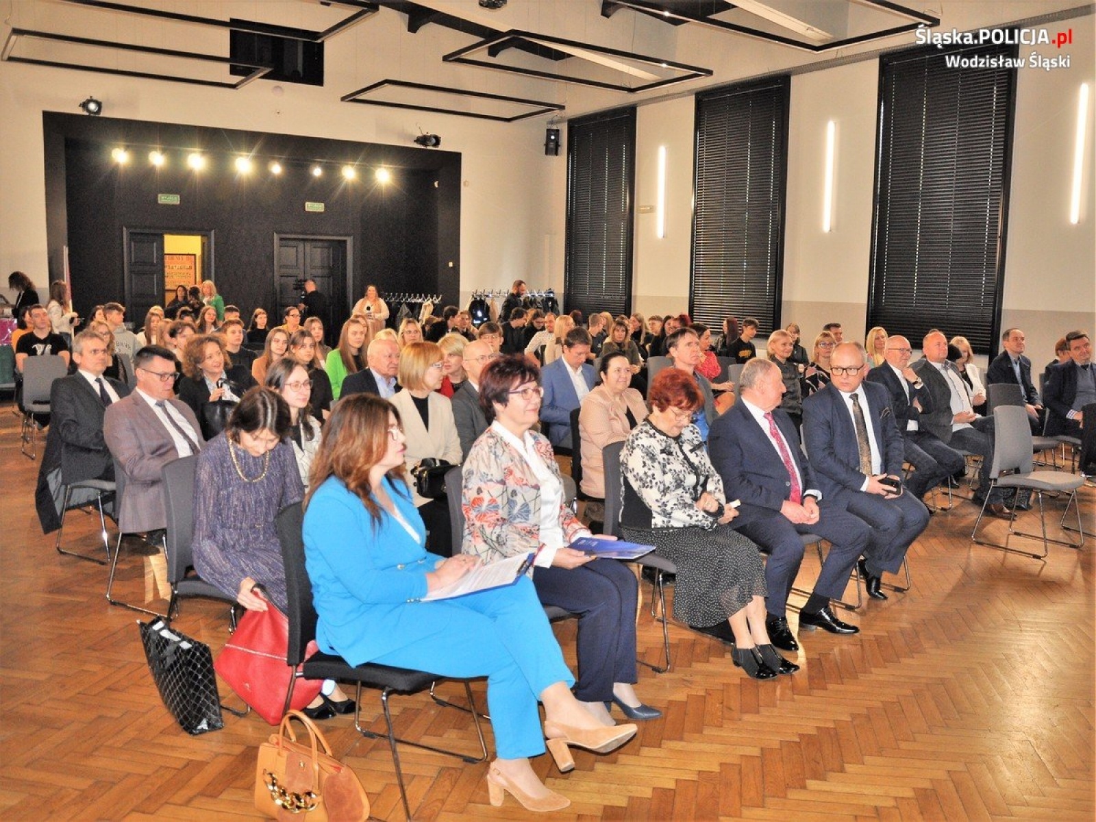 Zdjęcie w galerii na portalu naszwodzislaw.com: Zawodowy debiut. Konferencja podsumowująca projekt [FOTO] wiadomości z regionu