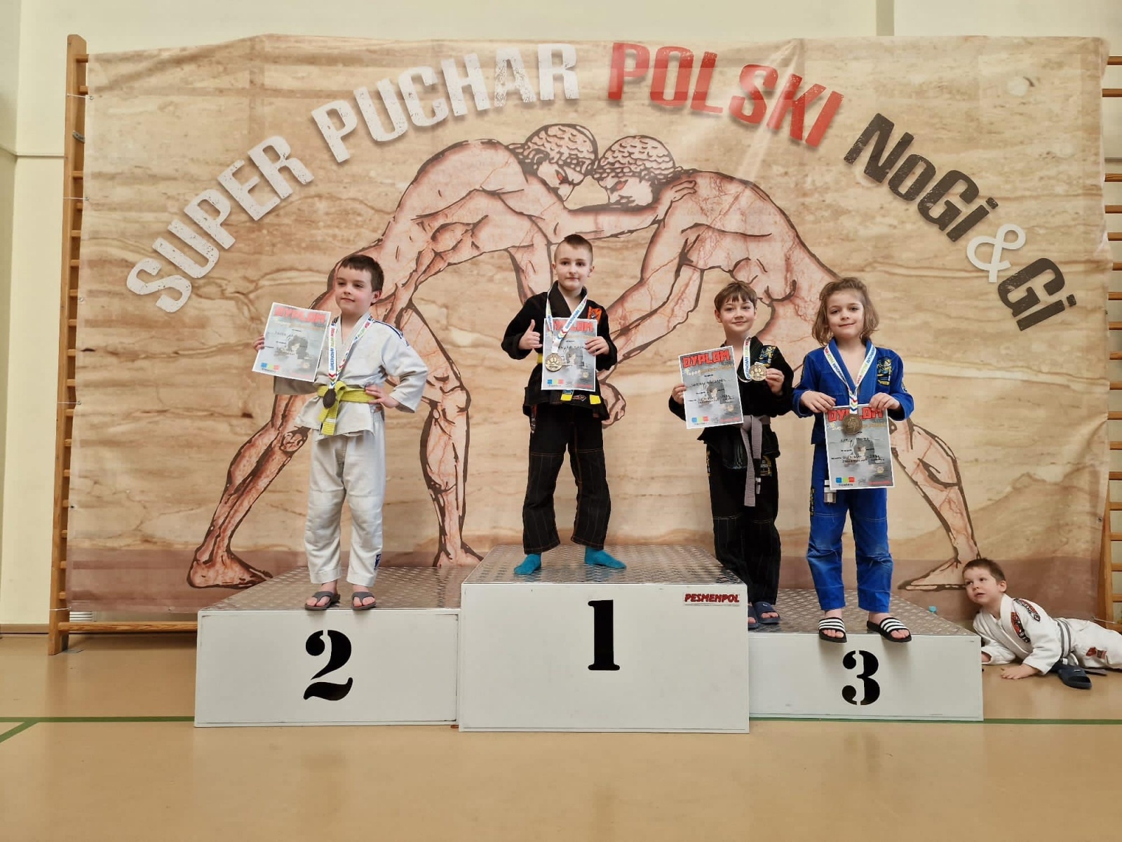 Zdjęcie w galerii na portalu naszwodzislaw.com: Kolejne medale Akademii Sportowej Top Team [FOTO] wiadomości z regionu