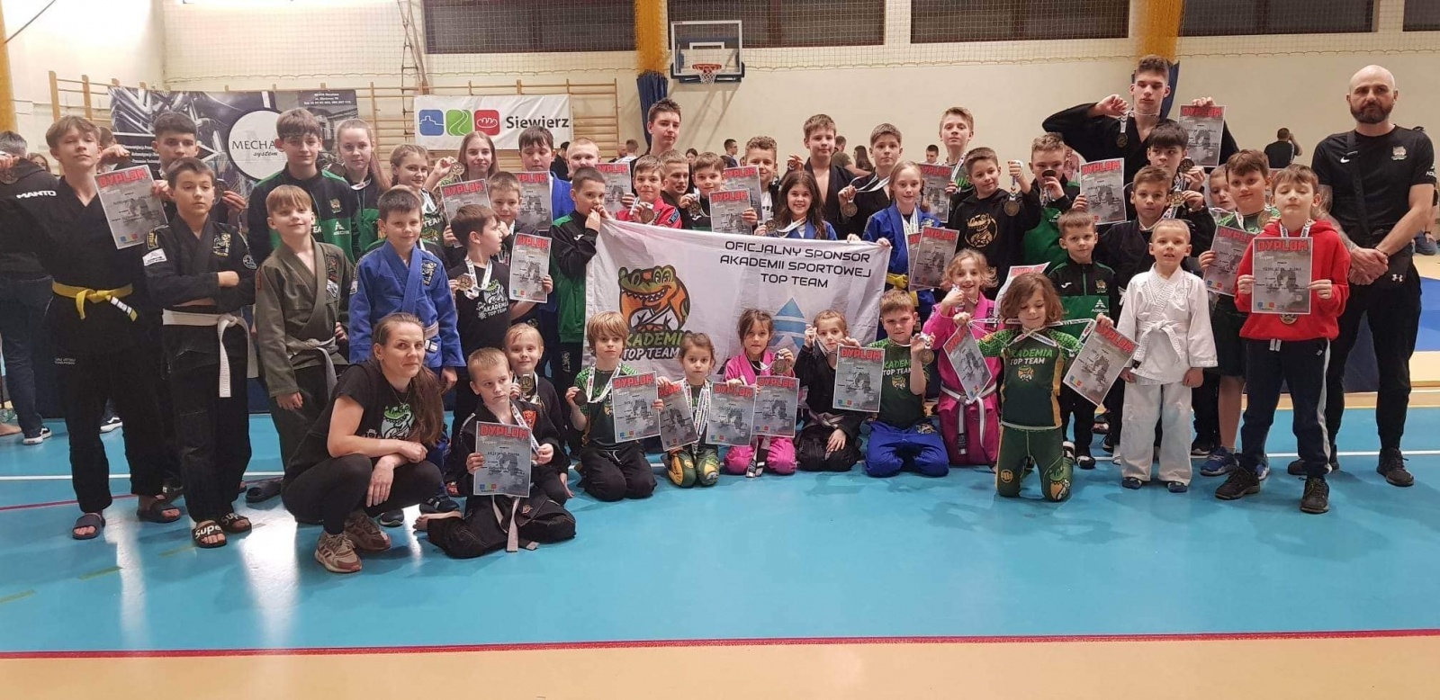 Zdjęcie w galerii na portalu naszwodzislaw.com: Kolejne medale Akademii Sportowej Top Team [FOTO] wiadomości z regionu