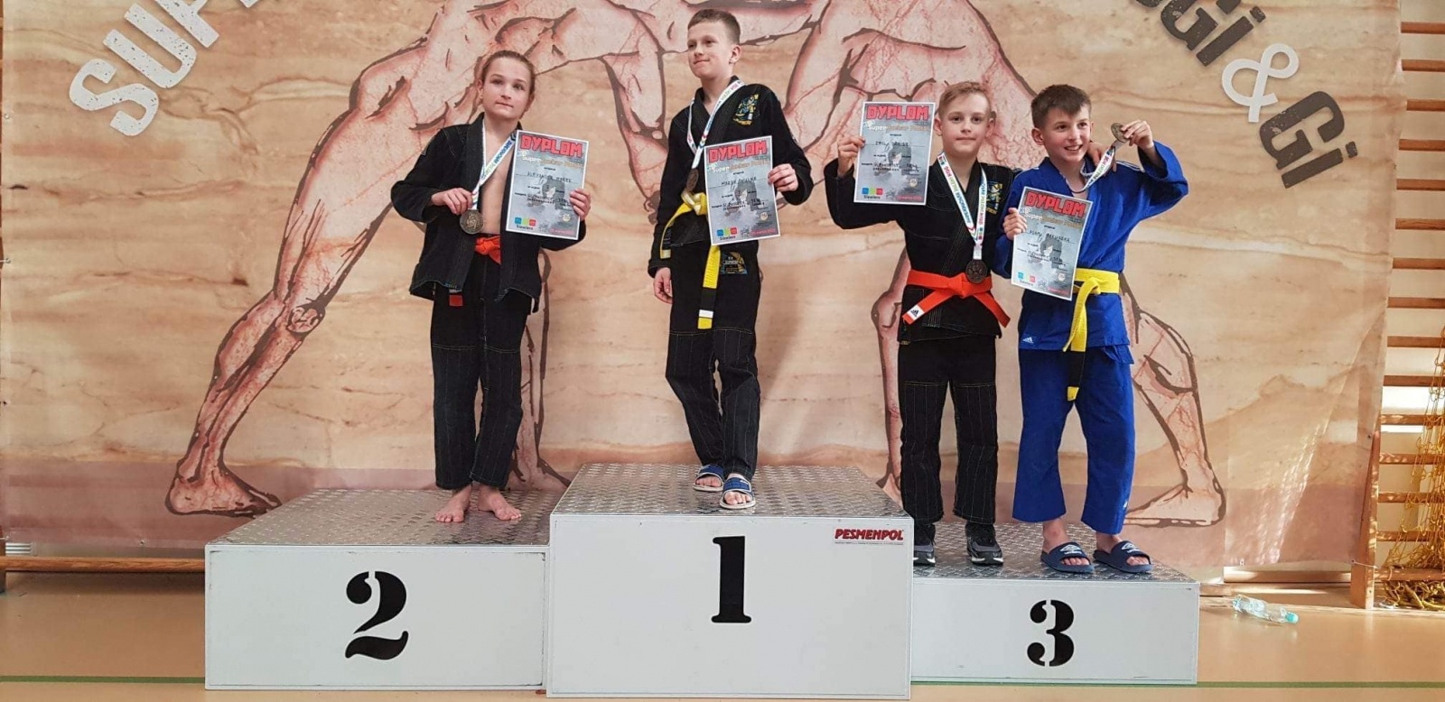 Zdjęcie w galerii na portalu naszwodzislaw.com: Kolejne medale Akademii Sportowej Top Team [FOTO] wiadomości z regionu