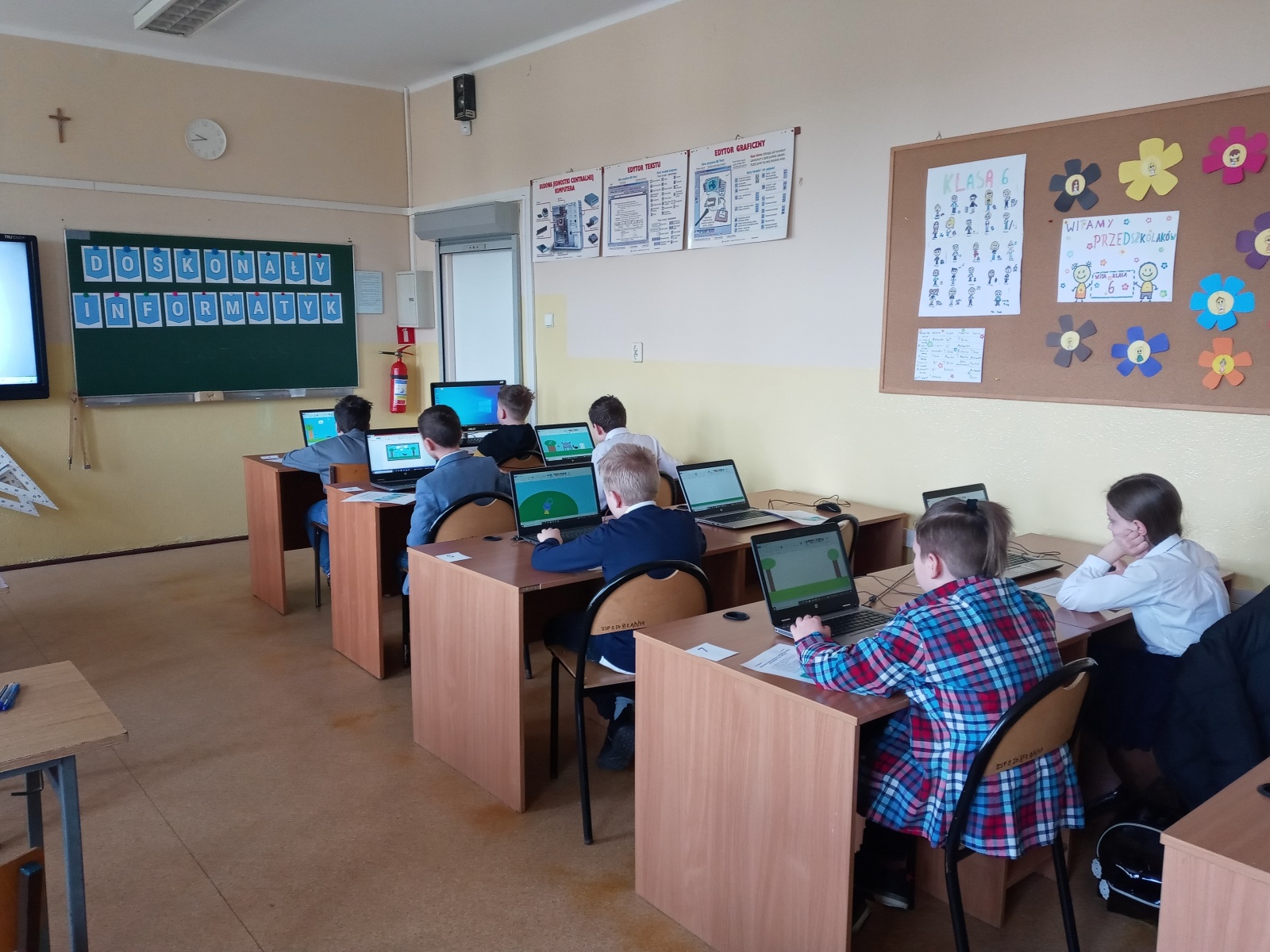 Zdjęcie w galerii na portalu naszwodzislaw.com: Doskonały Informatyk w ZSP2 wiadomości z regionu