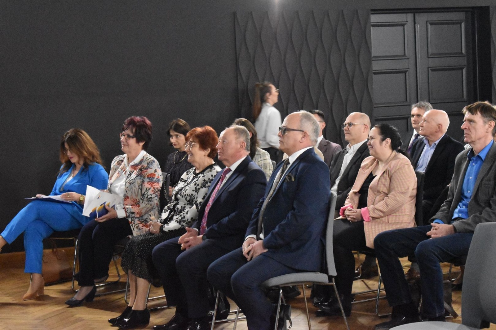 Zdjęcie w galerii na portalu naszwodzislaw.com: Podsumowali zawodowe debiuty [FOTO] wiadomości z regionu