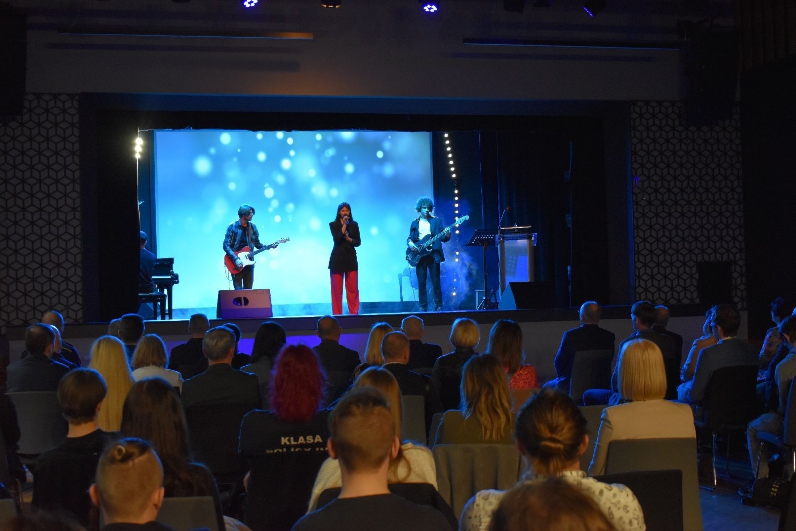 Zdjęcie w galerii na portalu naszwodzislaw.com: Podsumowali zawodowe debiuty [FOTO] wiadomości z regionu