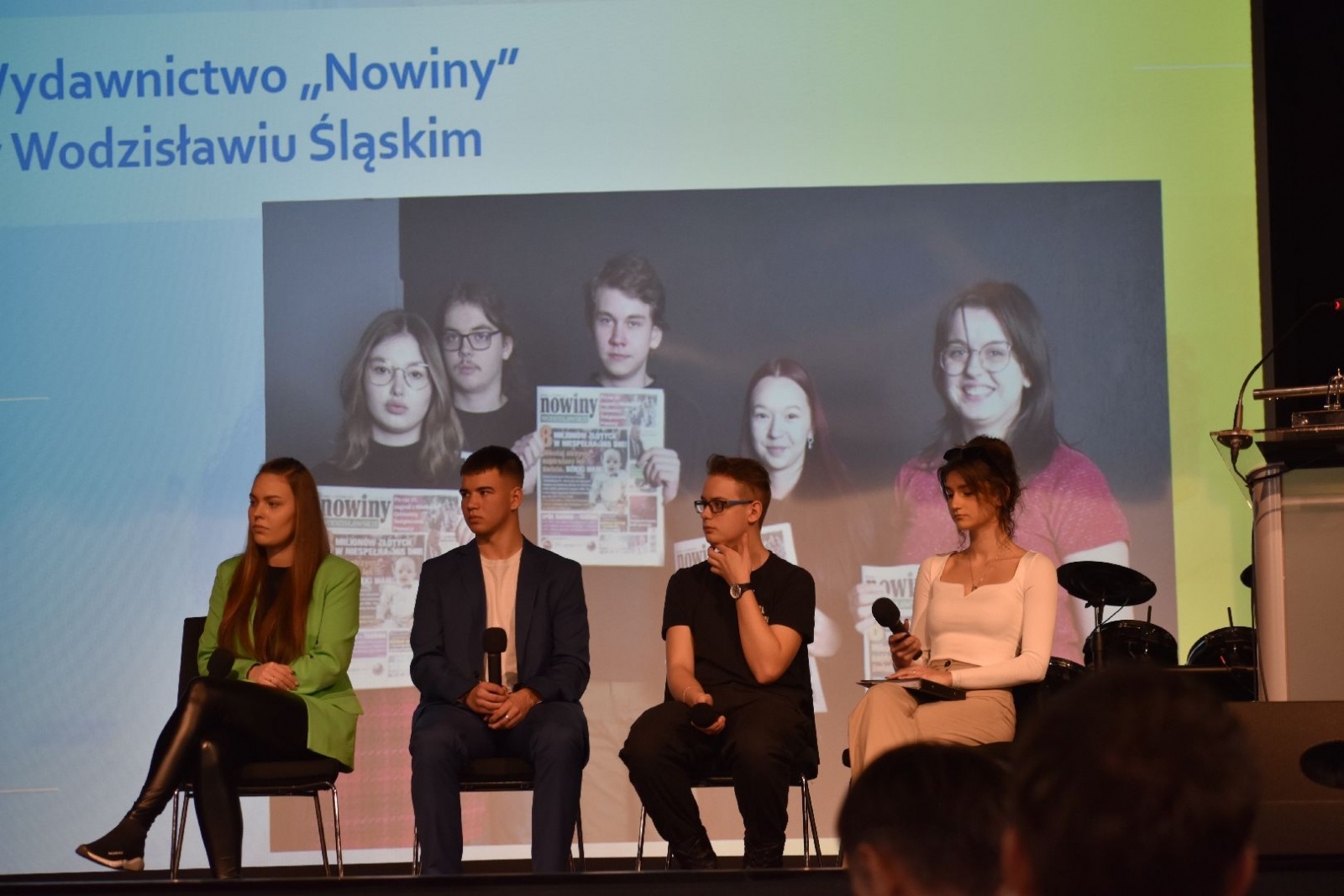 Zdjęcie w galerii na portalu naszwodzislaw.com: Podsumowali zawodowe debiuty [FOTO] wiadomości z regionu