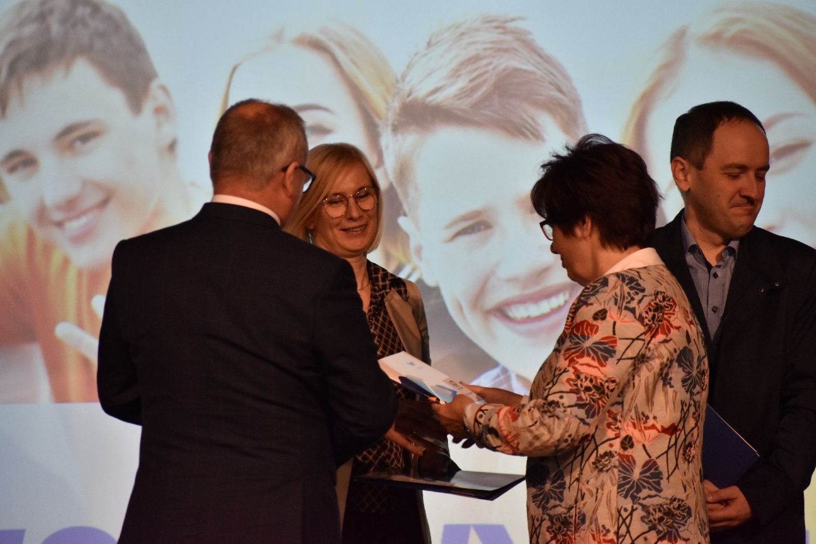 Zdjęcie w galerii na portalu naszwodzislaw.com: Podsumowali zawodowe debiuty [FOTO] wiadomości z regionu