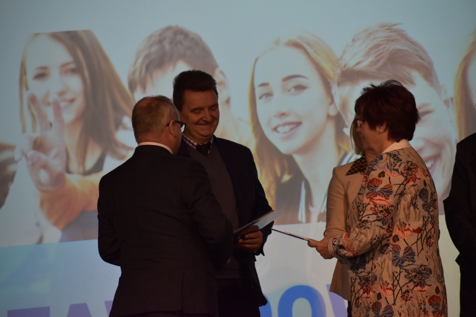 Zdjęcie w galerii na portalu naszwodzislaw.com: Podsumowali zawodowe debiuty [FOTO] wiadomości z regionu