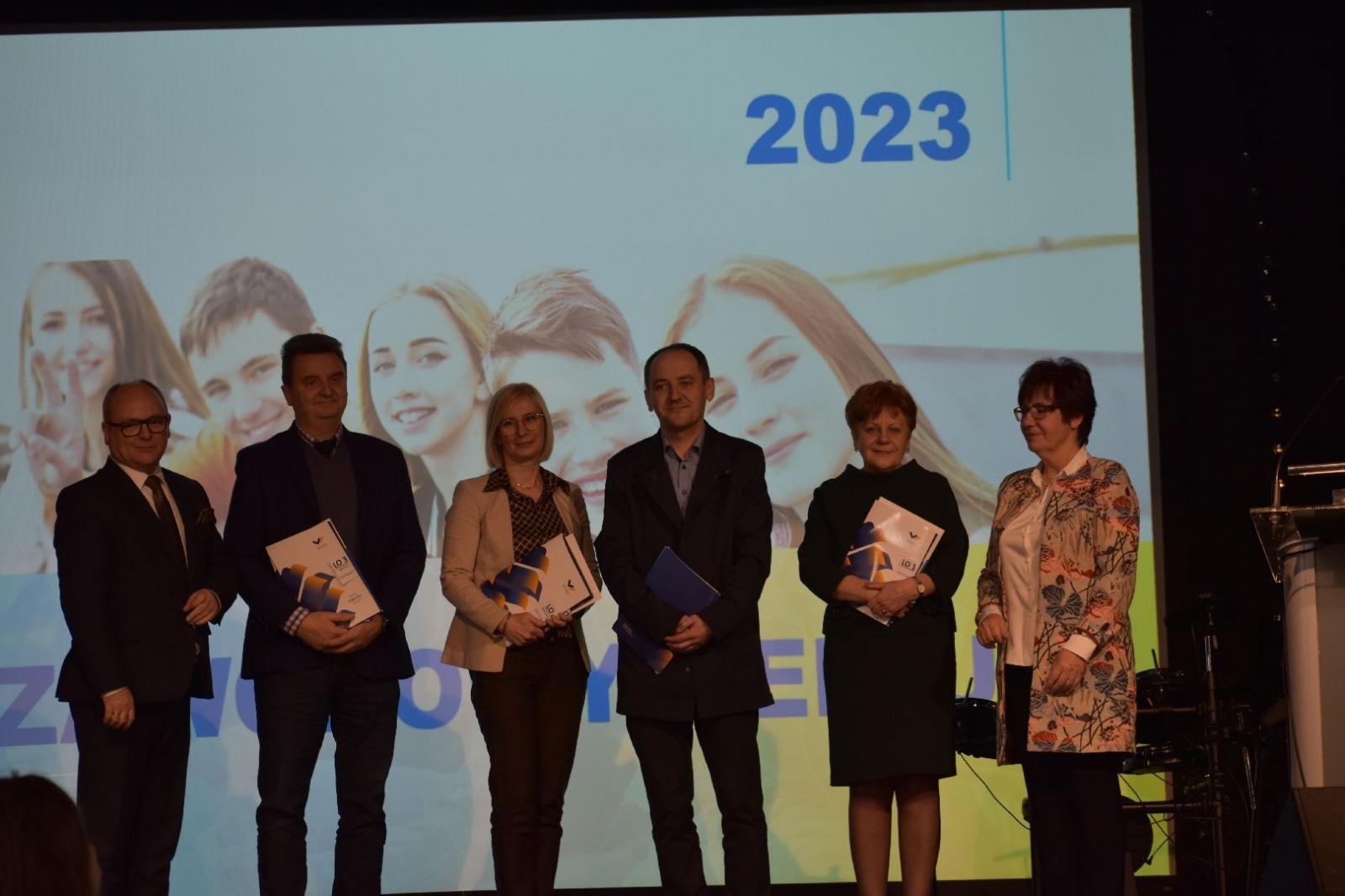 Zdjęcie w galerii na portalu naszwodzislaw.com: Podsumowali zawodowe debiuty [FOTO] wiadomości z regionu