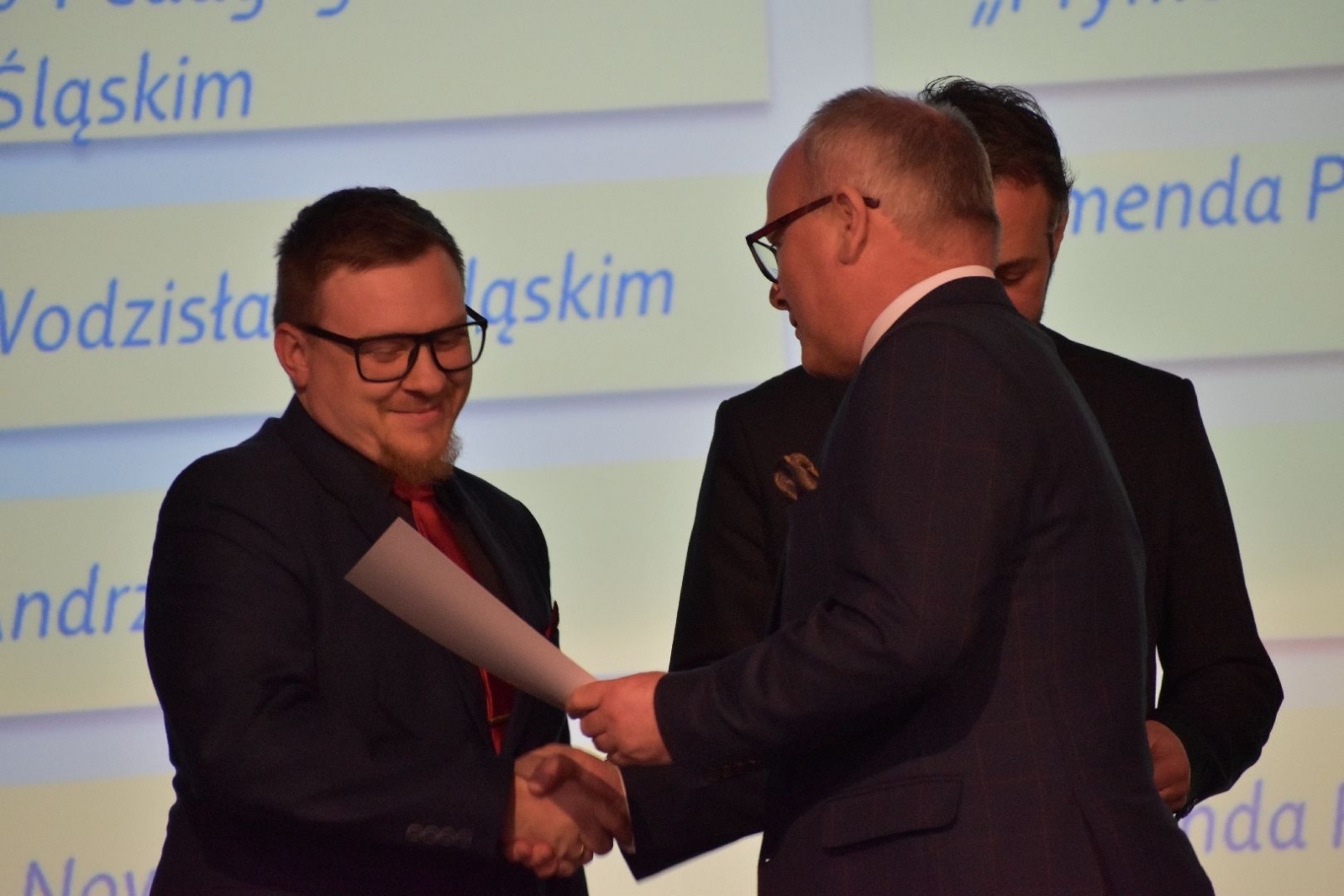 Zdjęcie w galerii na portalu naszwodzislaw.com: Podsumowali zawodowe debiuty [FOTO] wiadomości z regionu