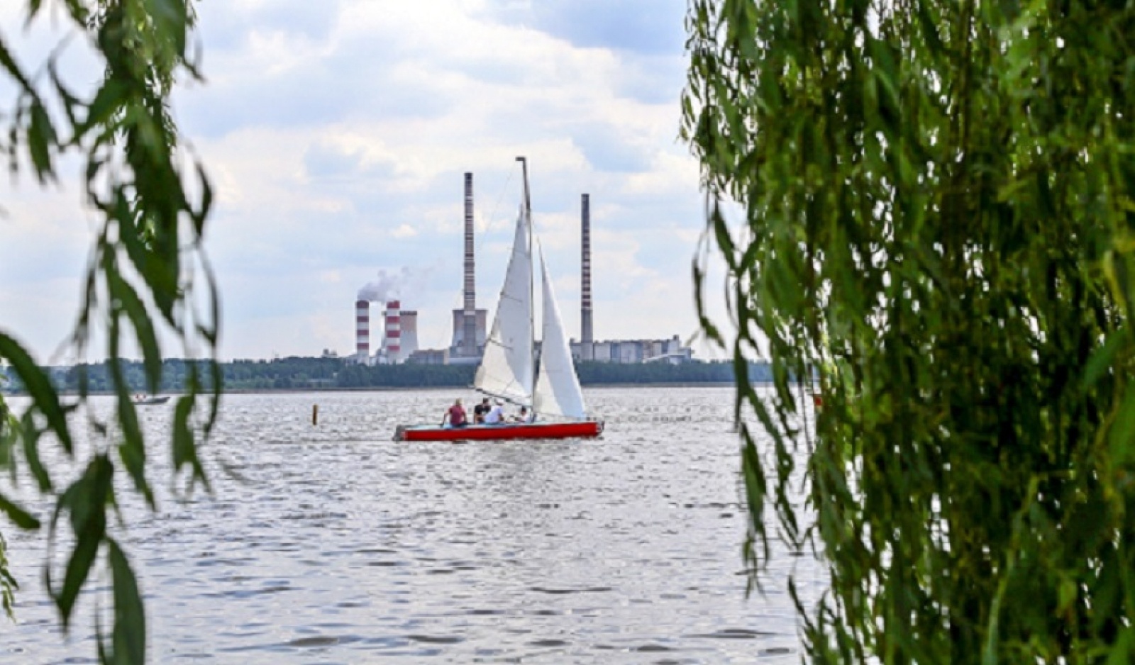Zdjęcie w galerii na portalu naszwodzislaw.com: Zapora przy Elektrowni Rybnik ponownie otwarta wiadomości z regionu