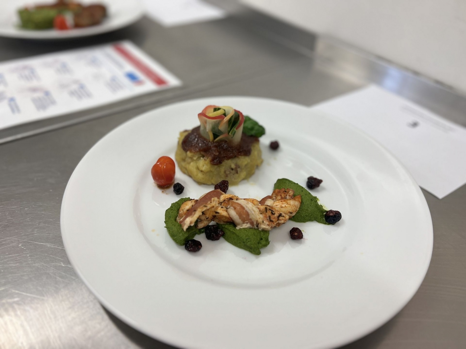 Zdjęcie w galerii na portalu naszwodzislaw.com: Za nami kulinarny Black Box wiadomości z regionu