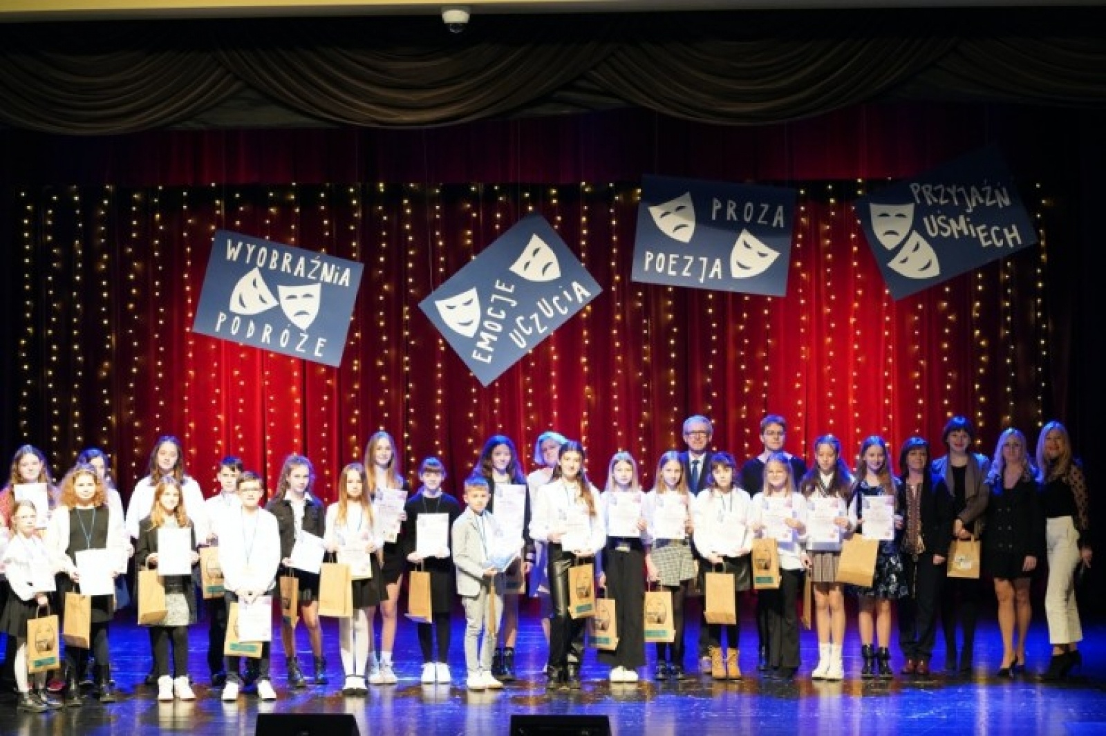 Zdjęcie w galerii na portalu naszwodzislaw.com: Poezja wybrzmiała w Rydułtowskim Centrum Kultury wiadomości z regionu