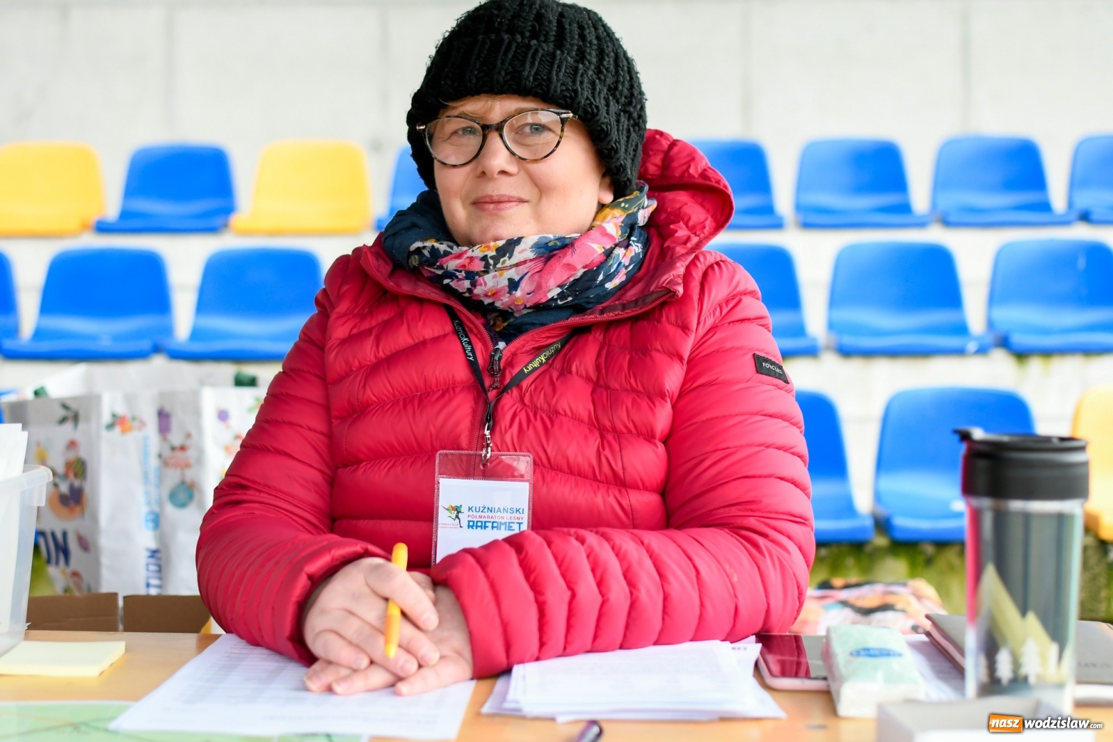 Zdjęcie w galerii na portalu naszwodzislaw.com: Mateusz Mrówka z Radlina wygrał VIII Kuźniański Półmaraton Leśny RAFAMET [FOTO i WIDEO] wiadomości z regionu