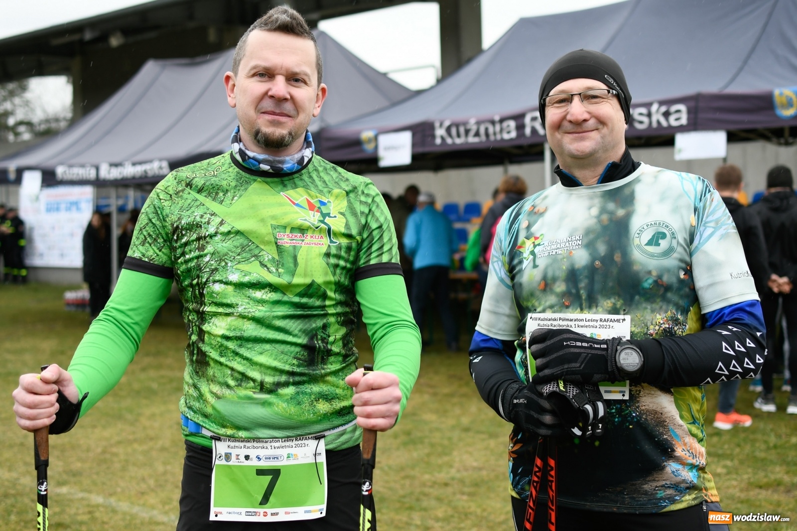 Zdjęcie w galerii na portalu naszwodzislaw.com: Mateusz Mrówka z Radlina wygrał VIII Kuźniański Półmaraton Leśny RAFAMET [FOTO i WIDEO] wiadomości z regionu