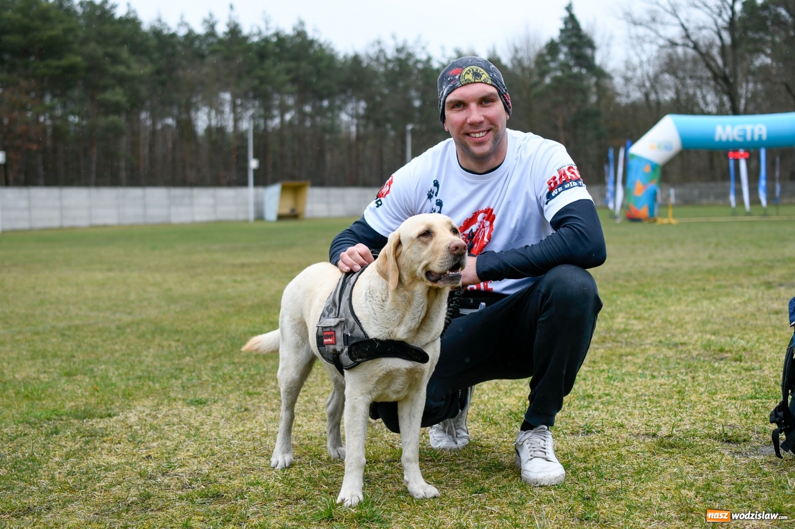 Zdjęcie w galerii na portalu naszwodzislaw.com: Mateusz Mrówka z Radlina wygrał VIII Kuźniański Półmaraton Leśny RAFAMET [FOTO i WIDEO] wiadomości z regionu