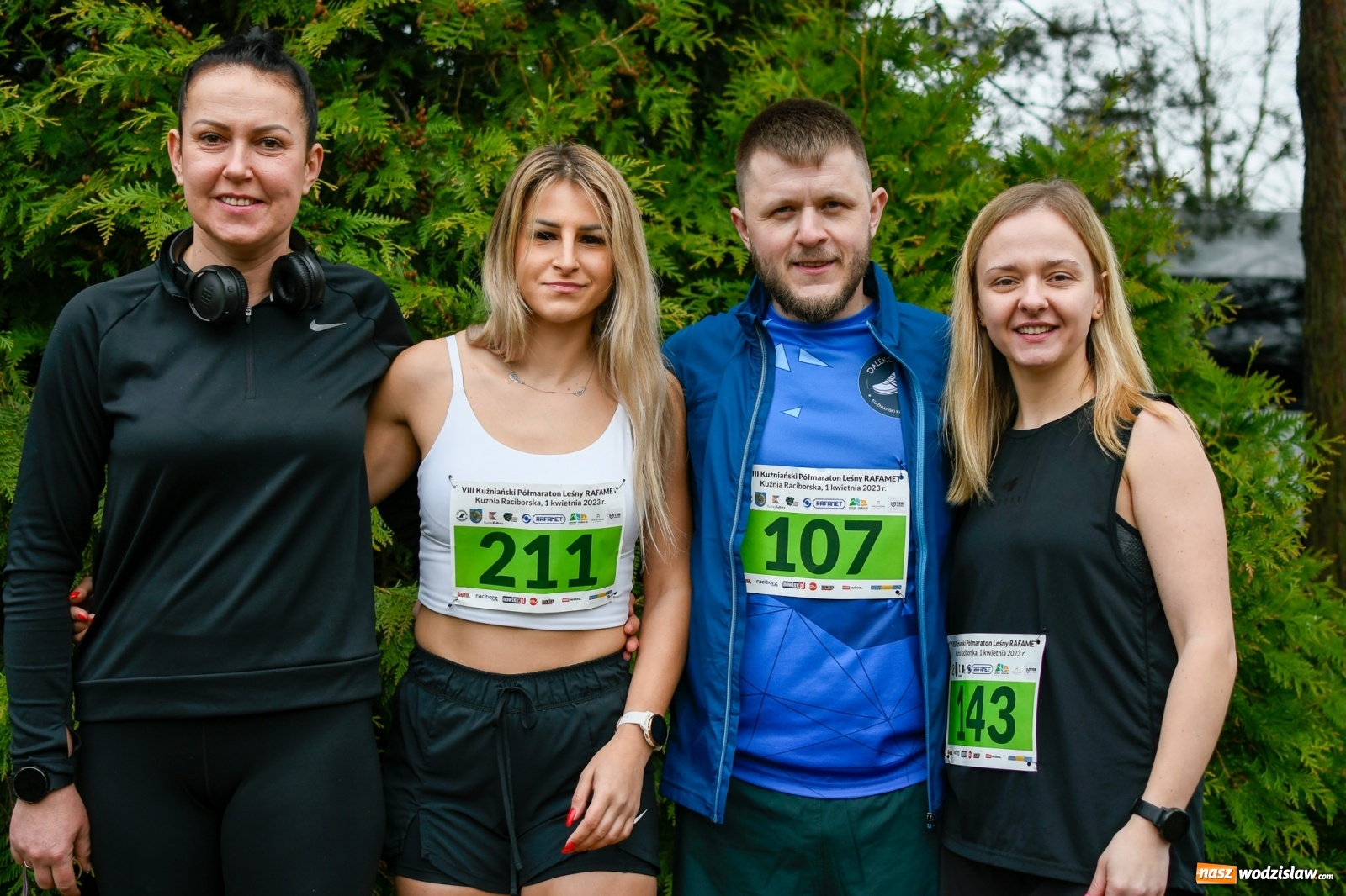 Zdjęcie w galerii na portalu naszwodzislaw.com: Mateusz Mrówka z Radlina wygrał VIII Kuźniański Półmaraton Leśny RAFAMET [FOTO i WIDEO] wiadomości z regionu