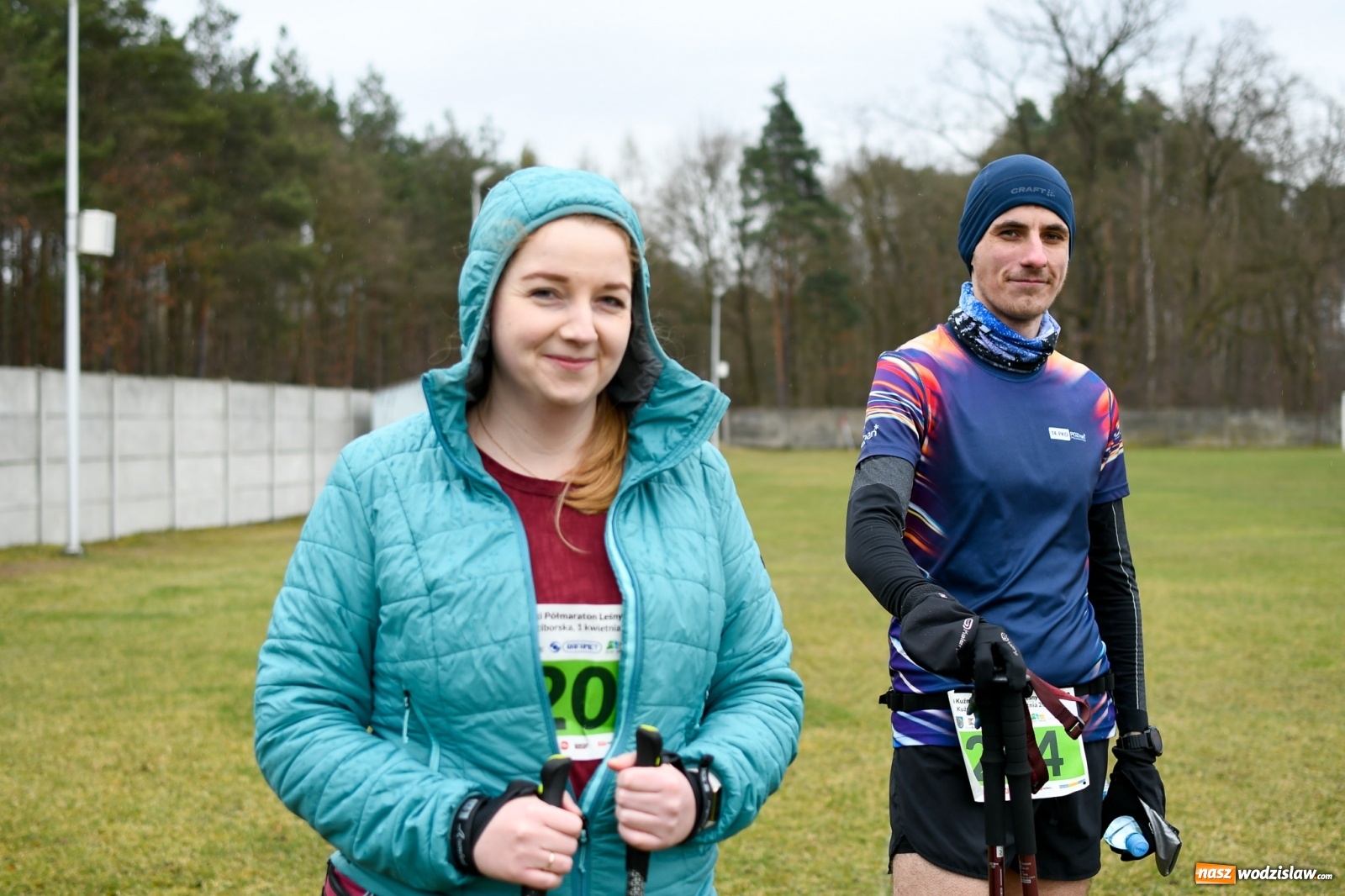 Zdjęcie w galerii na portalu naszwodzislaw.com: Mateusz Mrówka z Radlina wygrał VIII Kuźniański Półmaraton Leśny RAFAMET [FOTO i WIDEO] wiadomości z regionu
