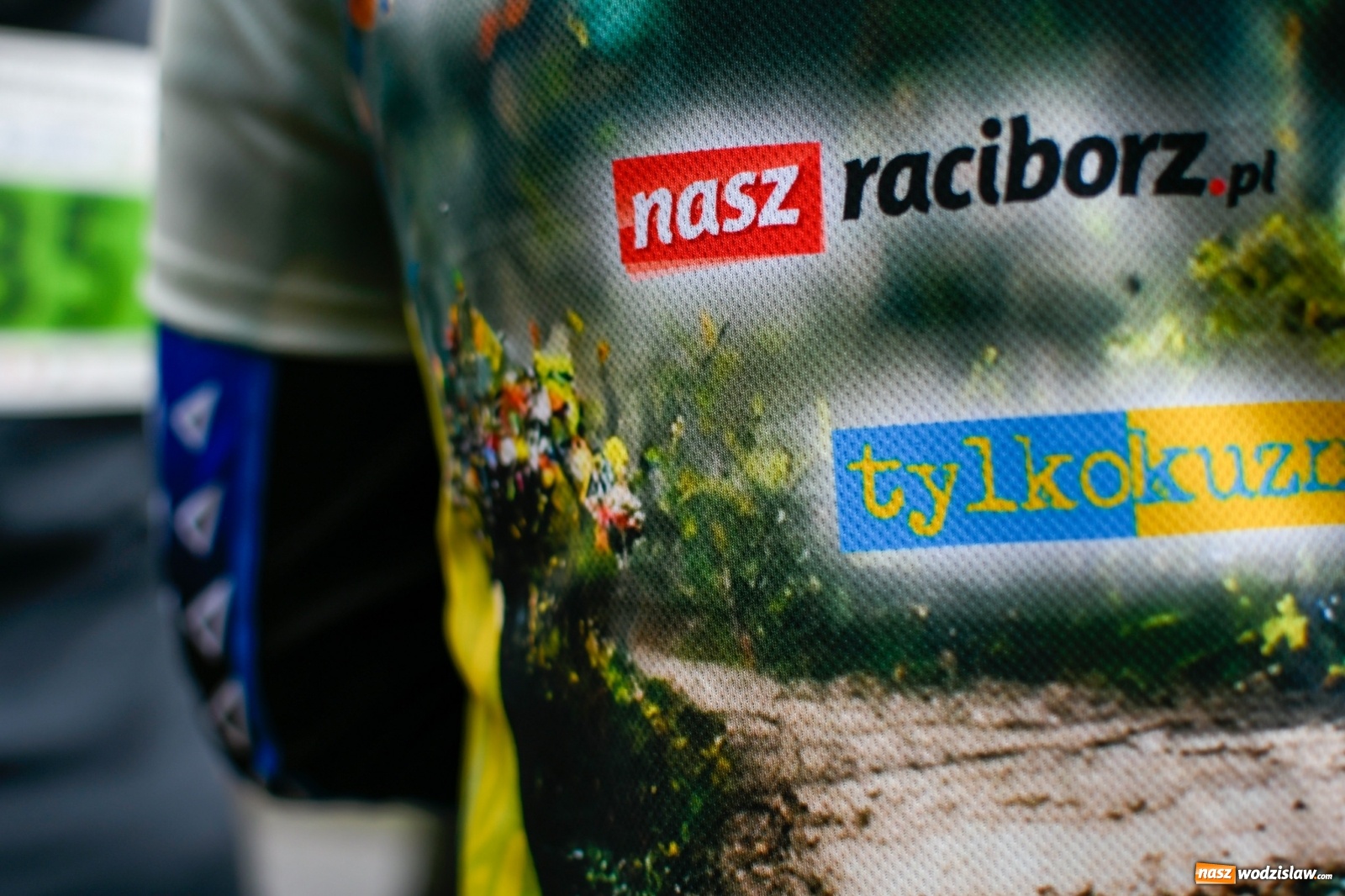 Zdjęcie w galerii na portalu naszwodzislaw.com: Mateusz Mrówka z Radlina wygrał VIII Kuźniański Półmaraton Leśny RAFAMET [FOTO i WIDEO] wiadomości z regionu